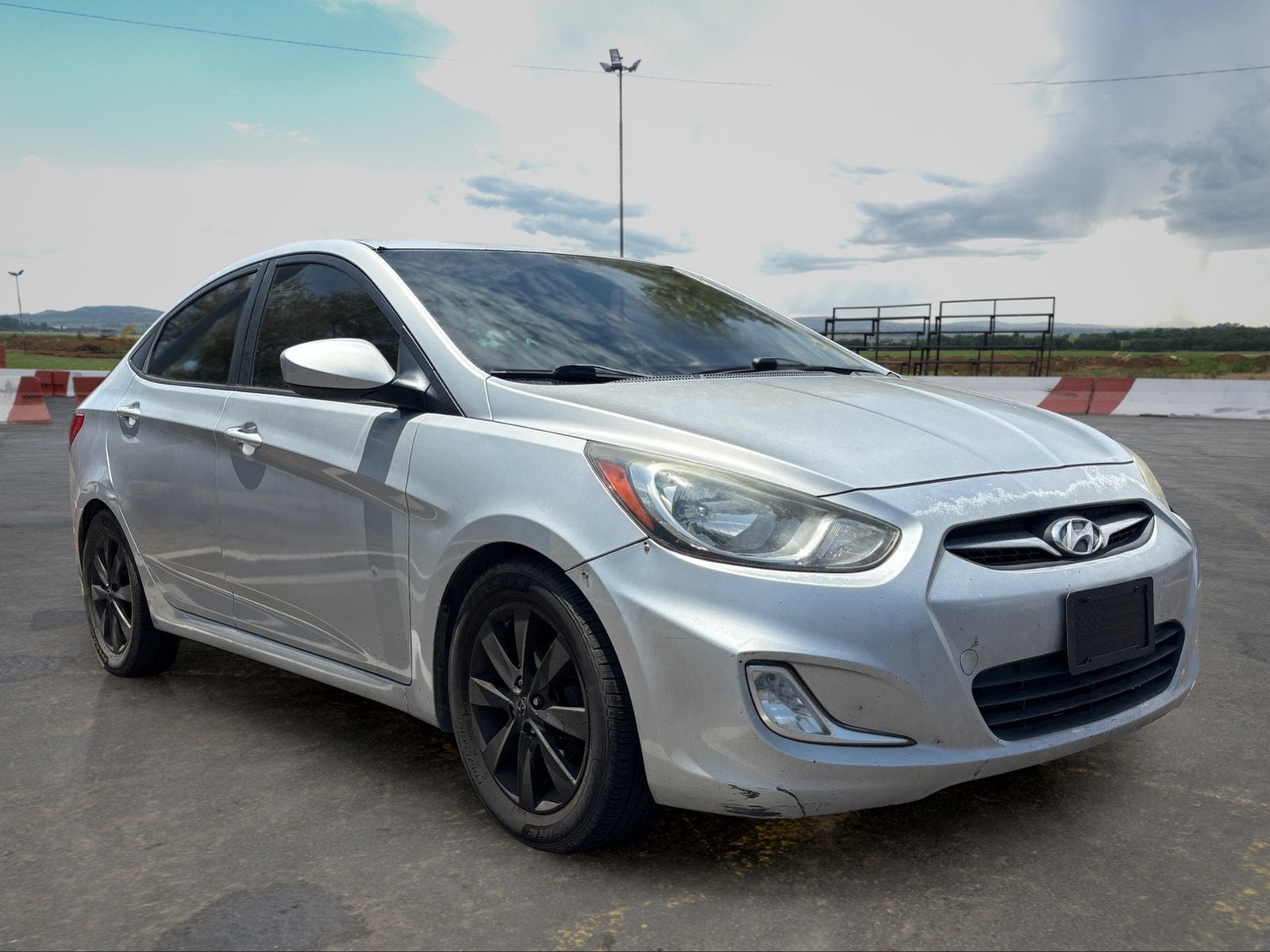 hyundai accent 2013 KMHCU4AE0DU565605 image hyundai accent 2013 KMHCU4AE0DU565605 image