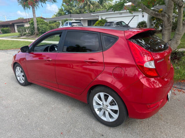 hyundai accent 2013 KMHCU5AE4DU077988 image hyundai accent 2013 KMHCU5AE4DU077988 image