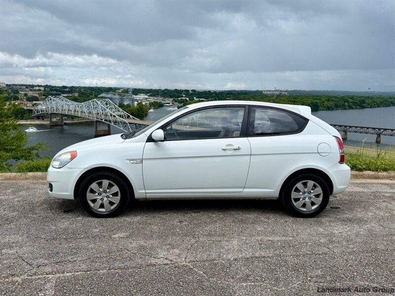 hyundai accent 2010 KMHCM3AC5AU182442 image hyundai accent 2010 KMHCM3AC5AU182442 image