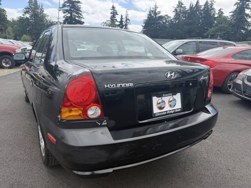 hyundai accent 2005 KMHCG45C25U663861 image hyundai accent 2005 KMHCG45C25U663861 image