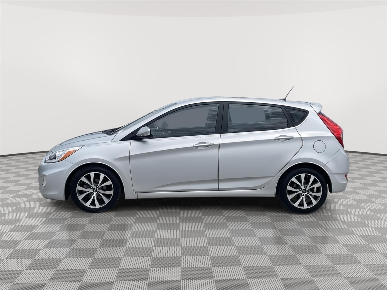 hyundai accent 2015 KMHCU5AE8FU204678 image hyundai accent 2015 KMHCU5AE8FU204678 image