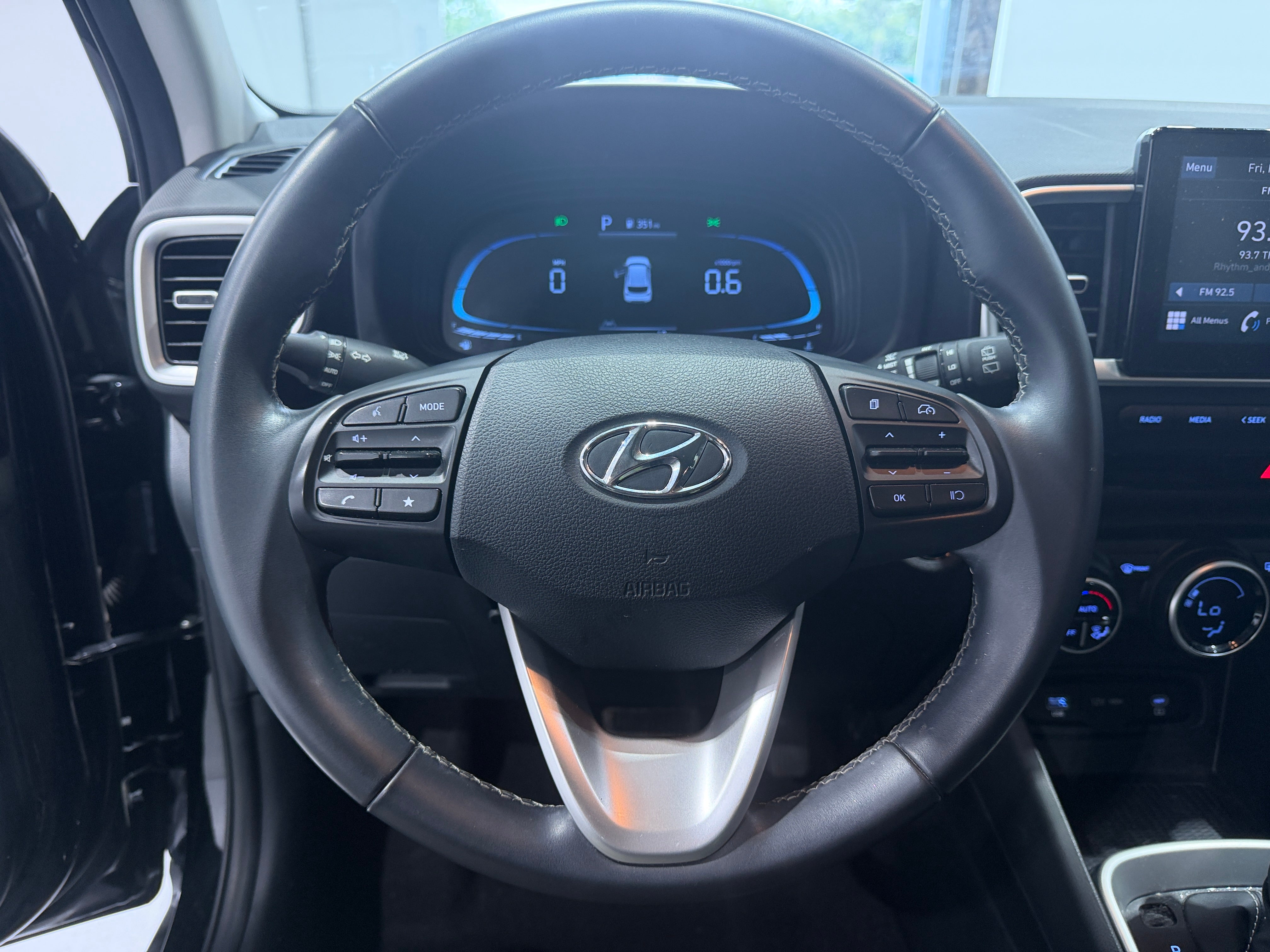 hyundai venue 2024 KMHRC8A32RU295108 image hyundai venue 2024 KMHRC8A32RU295108 image