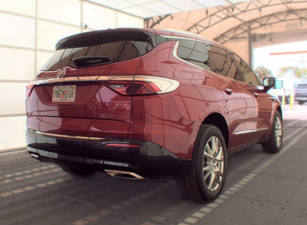 buick enclave 2023 5GAEVAKW8PJ158235 image buick enclave 2023 5GAEVAKW8PJ158235 image