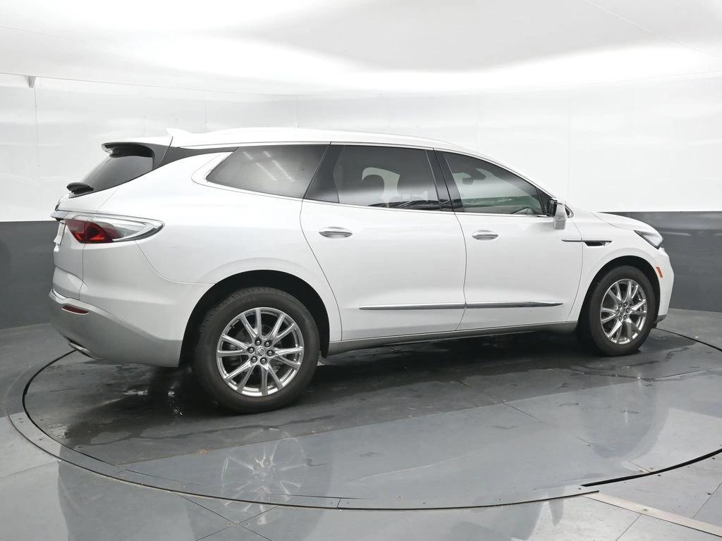 buick enclave 2023 5GAEVBKW3PJ193609 image buick enclave 2023 5GAEVBKW3PJ193609 image