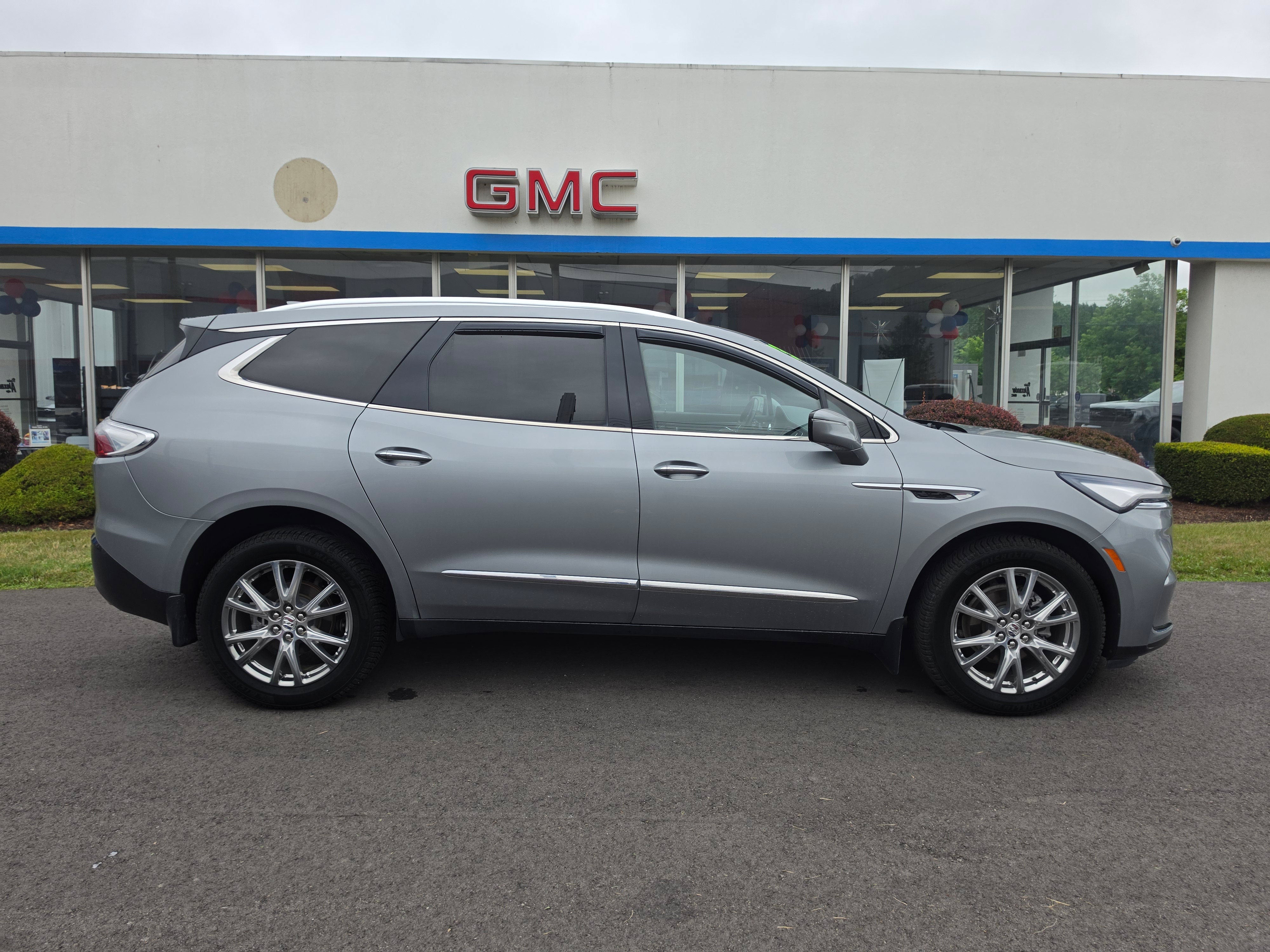 buick enclave 2023 5GAEVAKW1PJ149778 image buick enclave 2023 5GAEVAKW1PJ149778 image