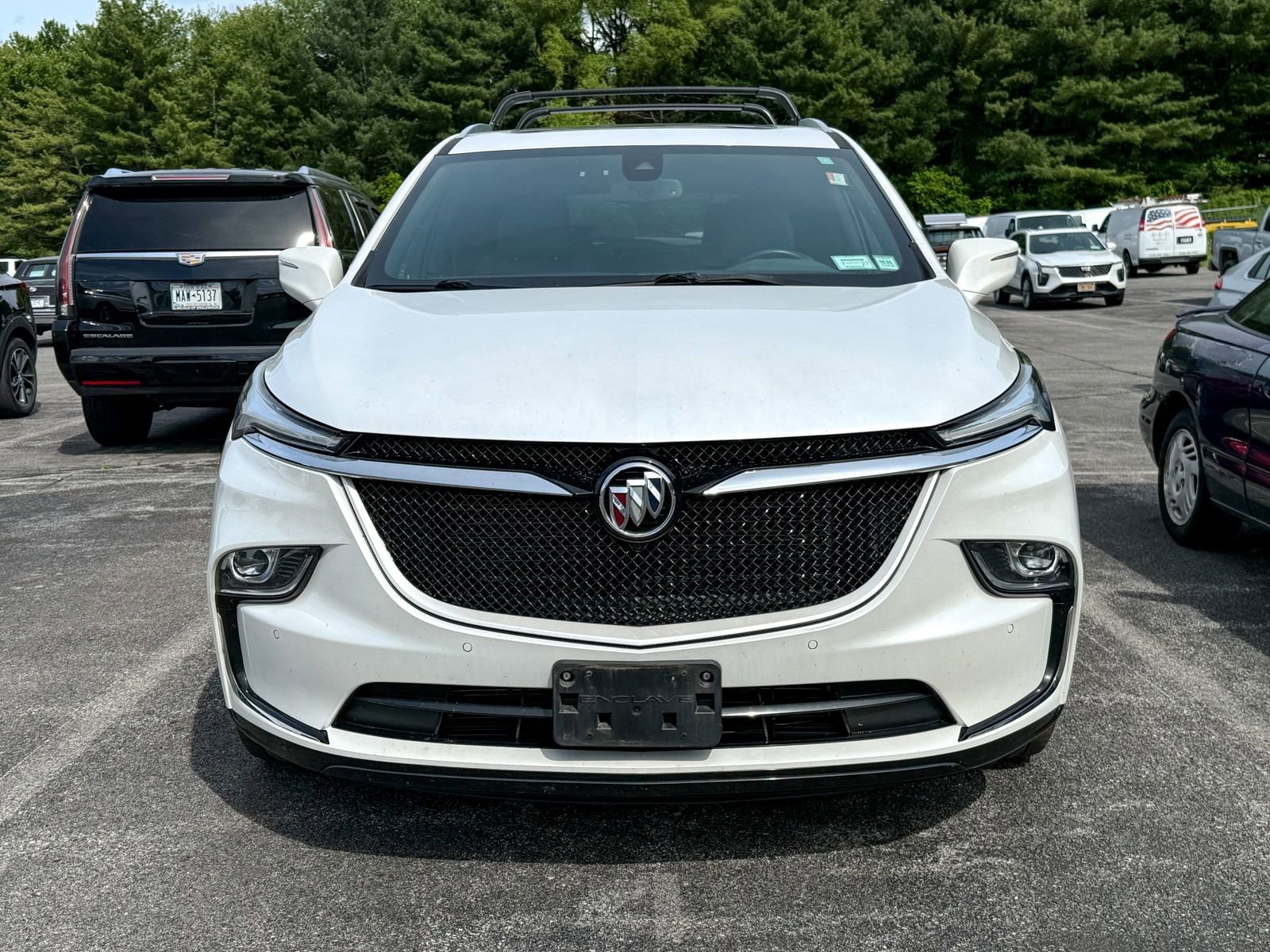 buick enclave 2023 5GAEVAKW3PJ257996 image buick enclave 2023 5GAEVAKW3PJ257996 image