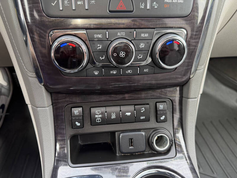 buick enclave 2016 5GAKRCKD6GJ218790 image buick enclave 2016 5GAKRCKD6GJ218790 image