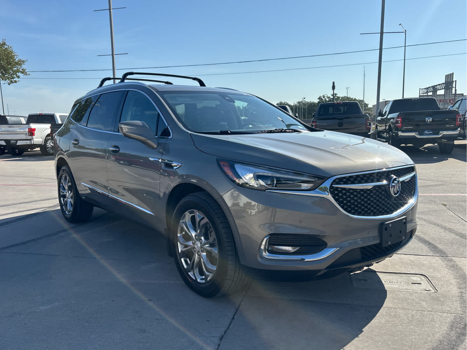 buick enclave 2019 5GAEVCKW5KJ149187 image buick enclave 2019 5GAEVCKW5KJ149187 image
