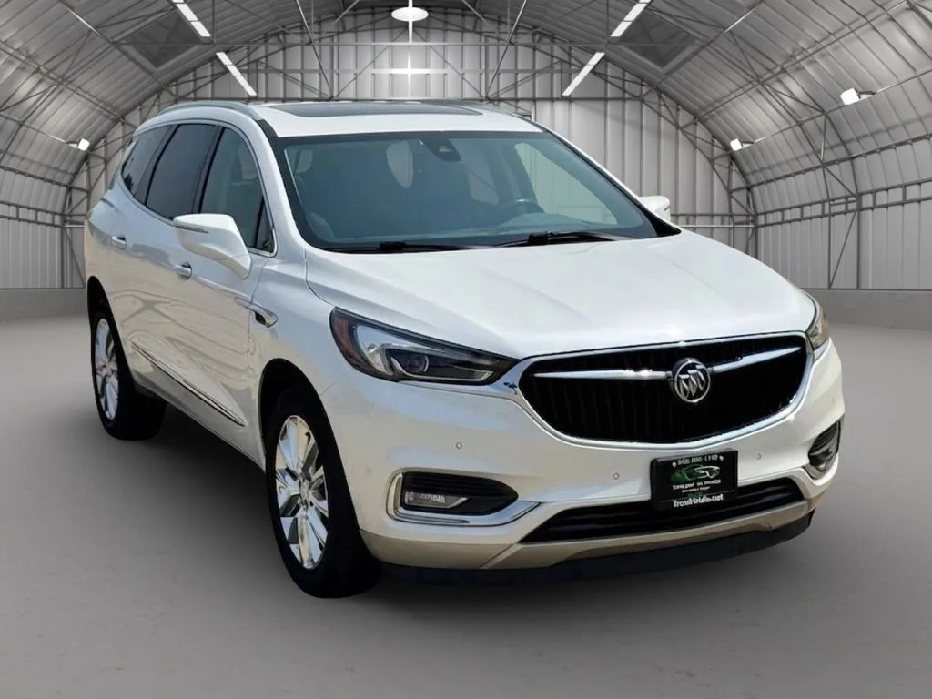 buick enclave 2018 5GAEVBKW7JJ193698 image buick enclave 2018 5GAEVBKW7JJ193698 image