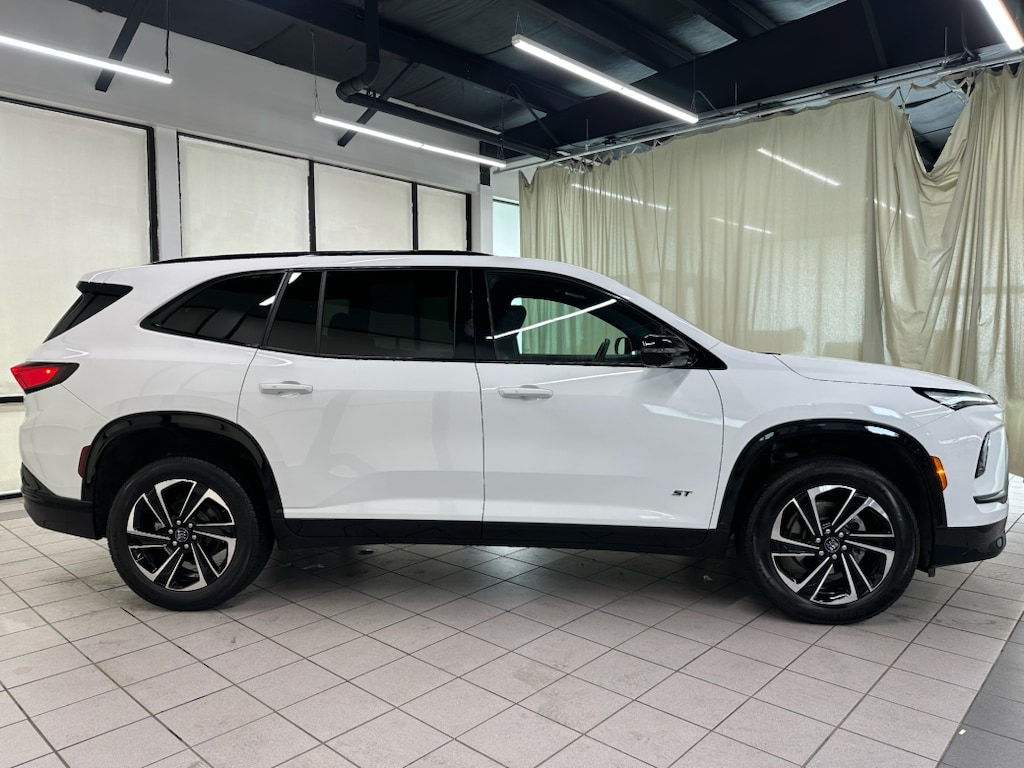 buick enclave 2026 5GAEVBKS8TJ216261 image buick enclave 2026 5GAEVBKS8TJ216261 image