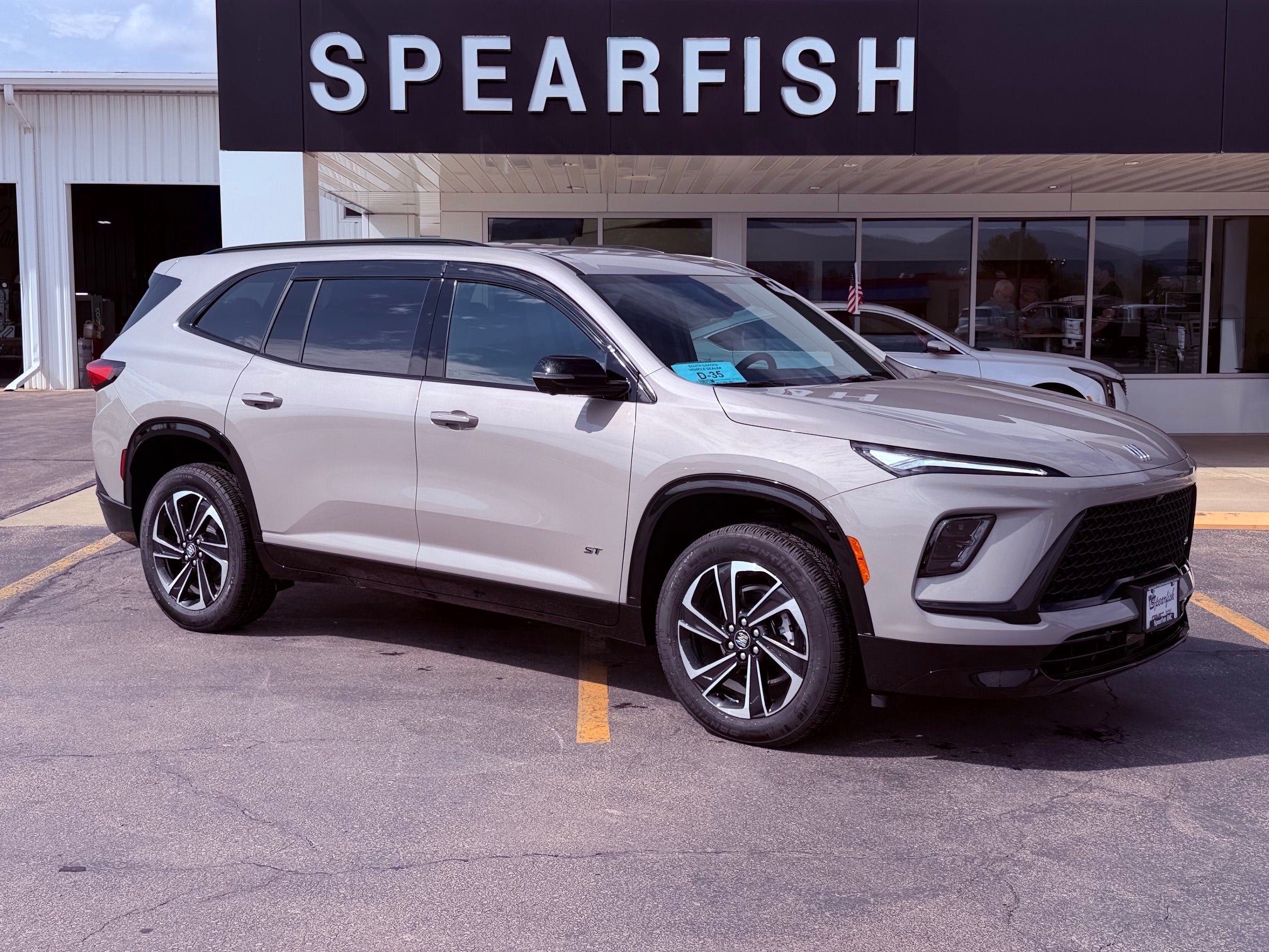 buick enclave 2026 5GAEVBKS2TJ153982 image buick enclave 2026 5GAEVBKS2TJ153982 image
