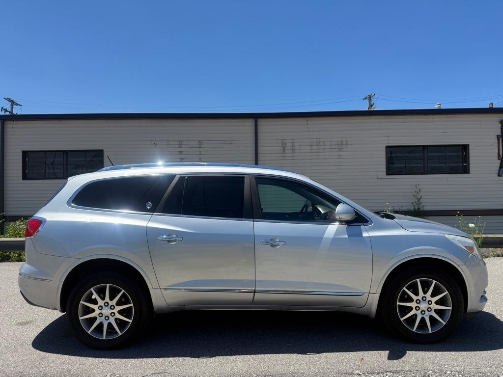 buick enclave 2017 5GAKRAKD6HJ335632 image buick enclave 2017 5GAKRAKD6HJ335632 image