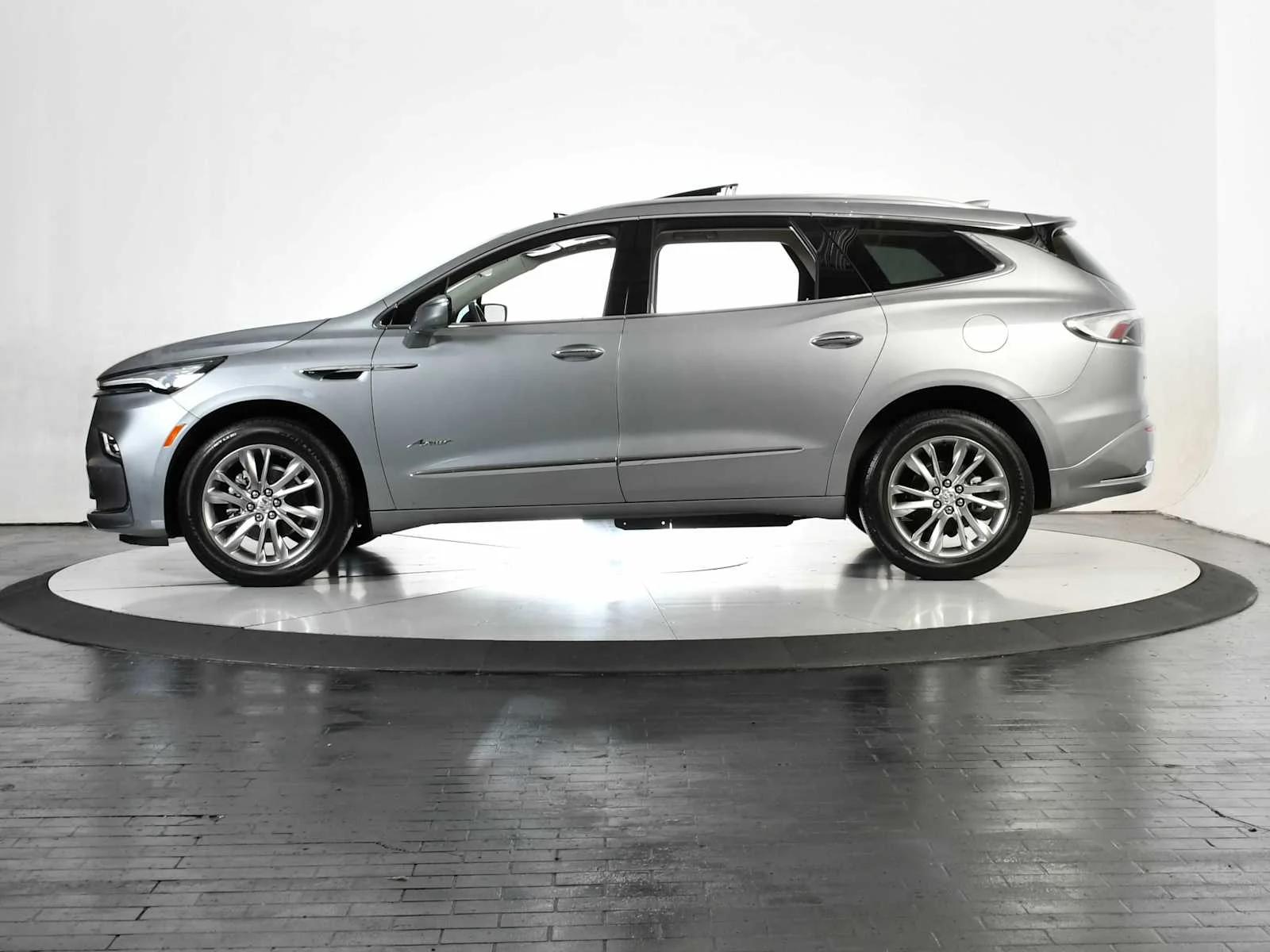 buick enclave 2024 5GAERDKW1RJ114831 image buick enclave 2024 5GAERDKW1RJ114831 image
