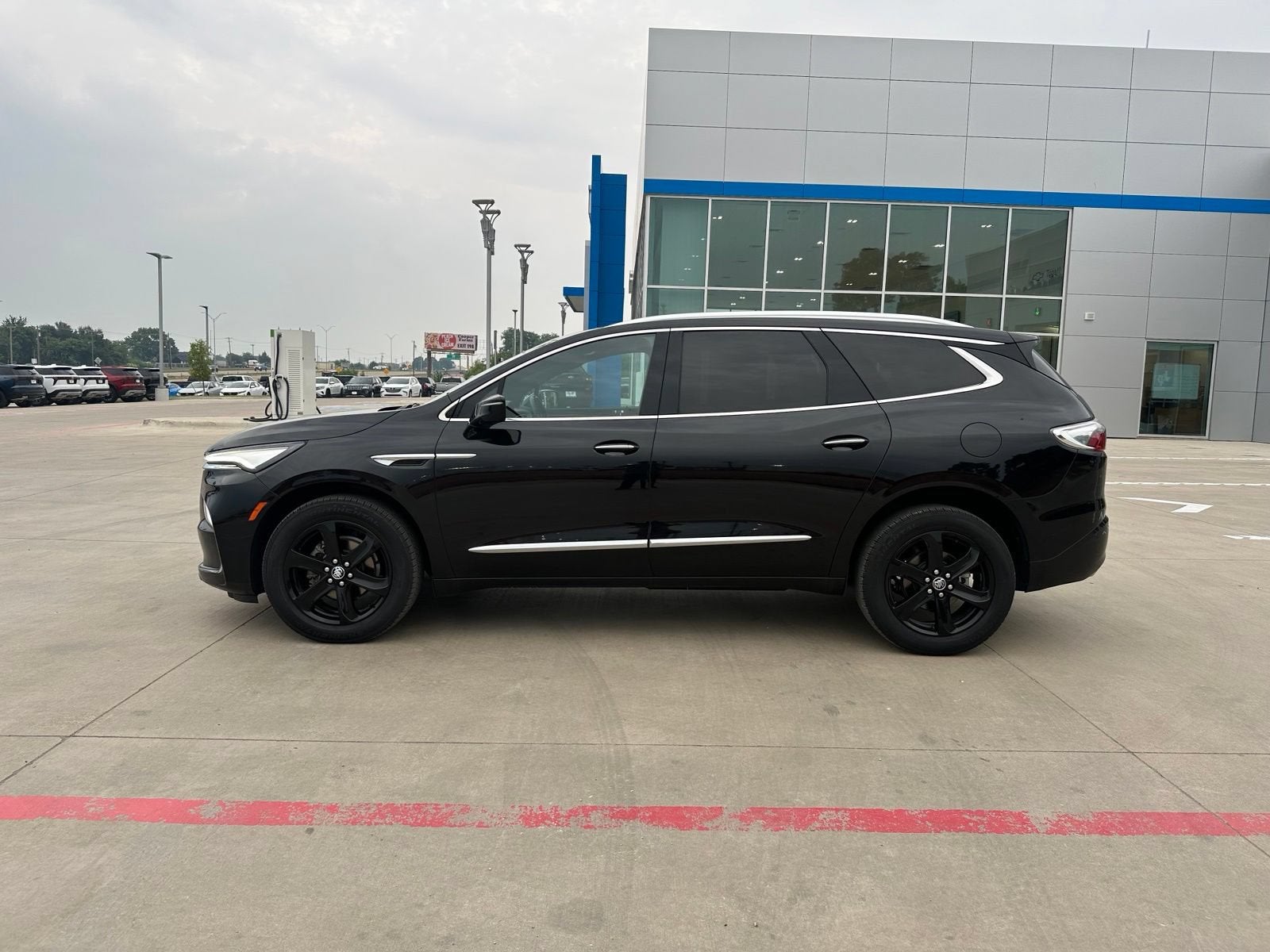 buick enclave 2024 5GAERBKW5RJ104484 image buick enclave 2024 5GAERBKW5RJ104484 image