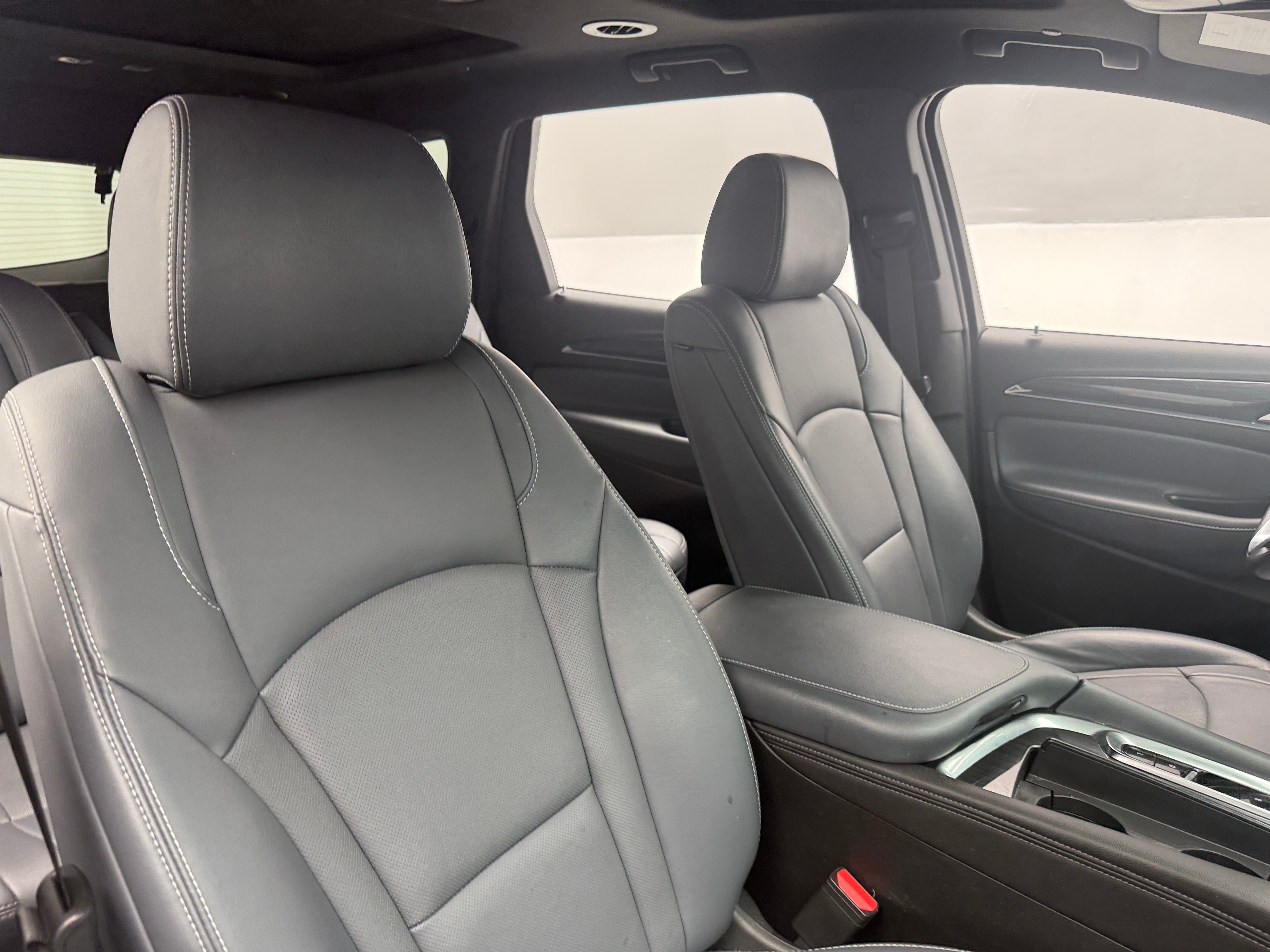 buick enclave 2024 5GAEVAKW6RJ139315 image buick enclave 2024 5GAEVAKW6RJ139315 image
