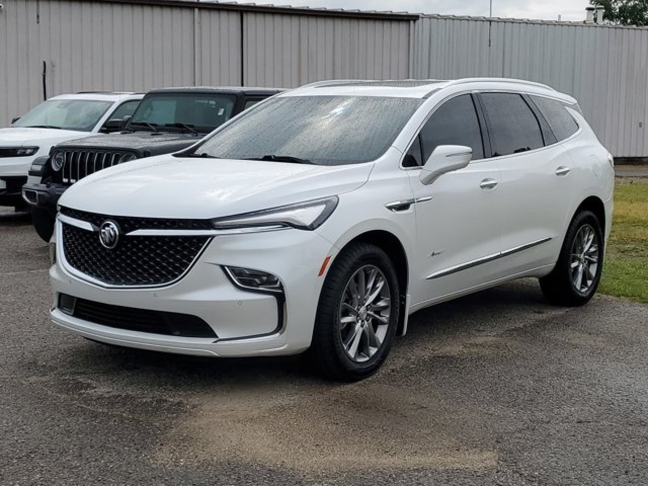 buick enclave 2022 5GAEVCKW8NJ184116 image buick enclave 2022 5GAEVCKW8NJ184116 image