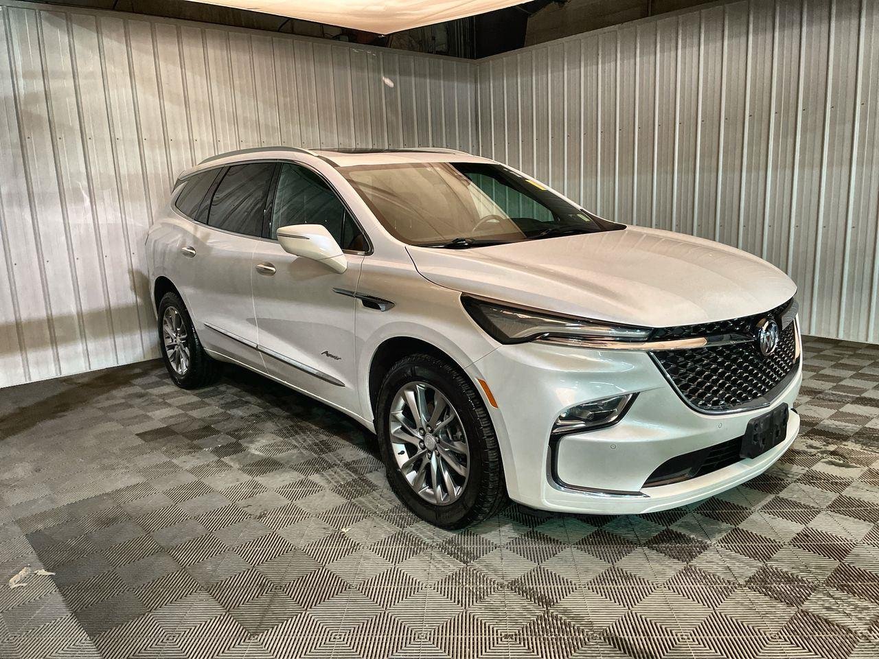 buick enclave 2022 5GAEVCKW8NJ186660 image buick enclave 2022 5GAEVCKW8NJ186660 image