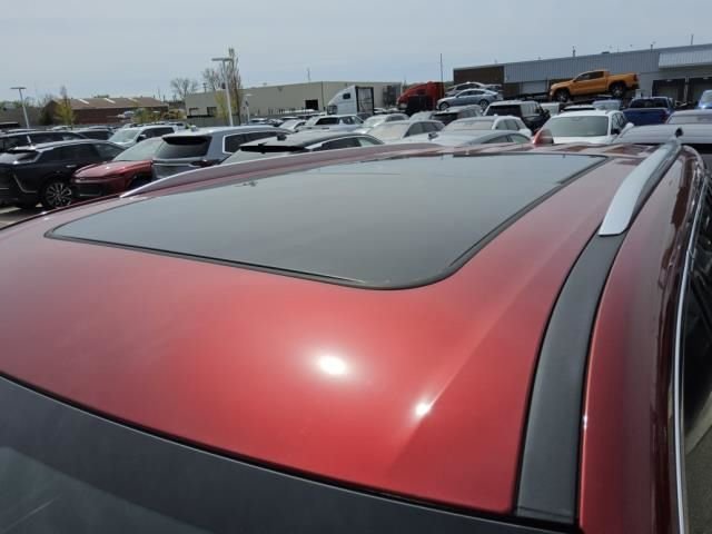 buick enclave 2025 5GAEVCRS7SJ103704 image buick enclave 2025 5GAEVCRS7SJ103704 image