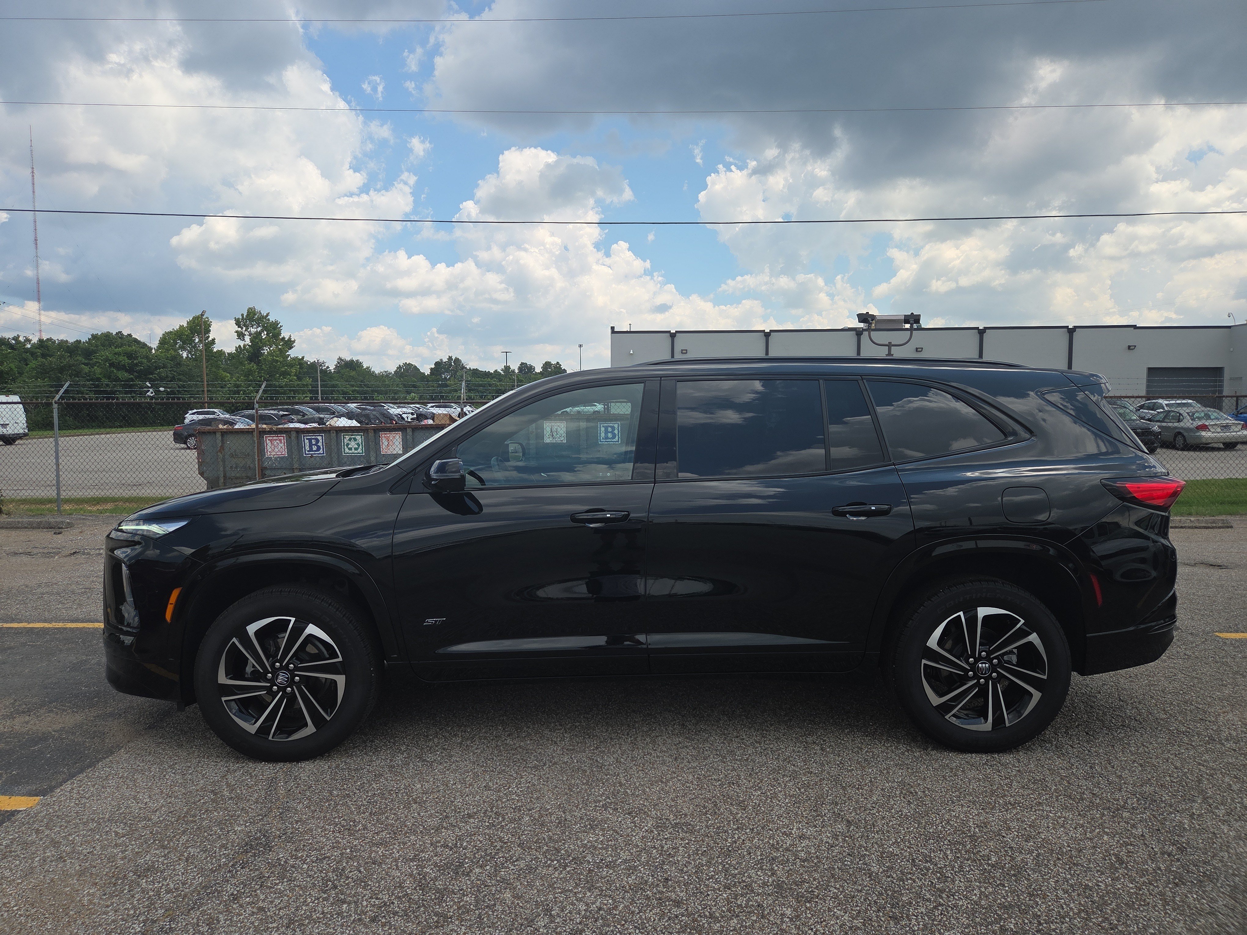 buick enclave 2025 5GAERBRSXSJ102867 image buick enclave 2025 5GAERBRSXSJ102867 image