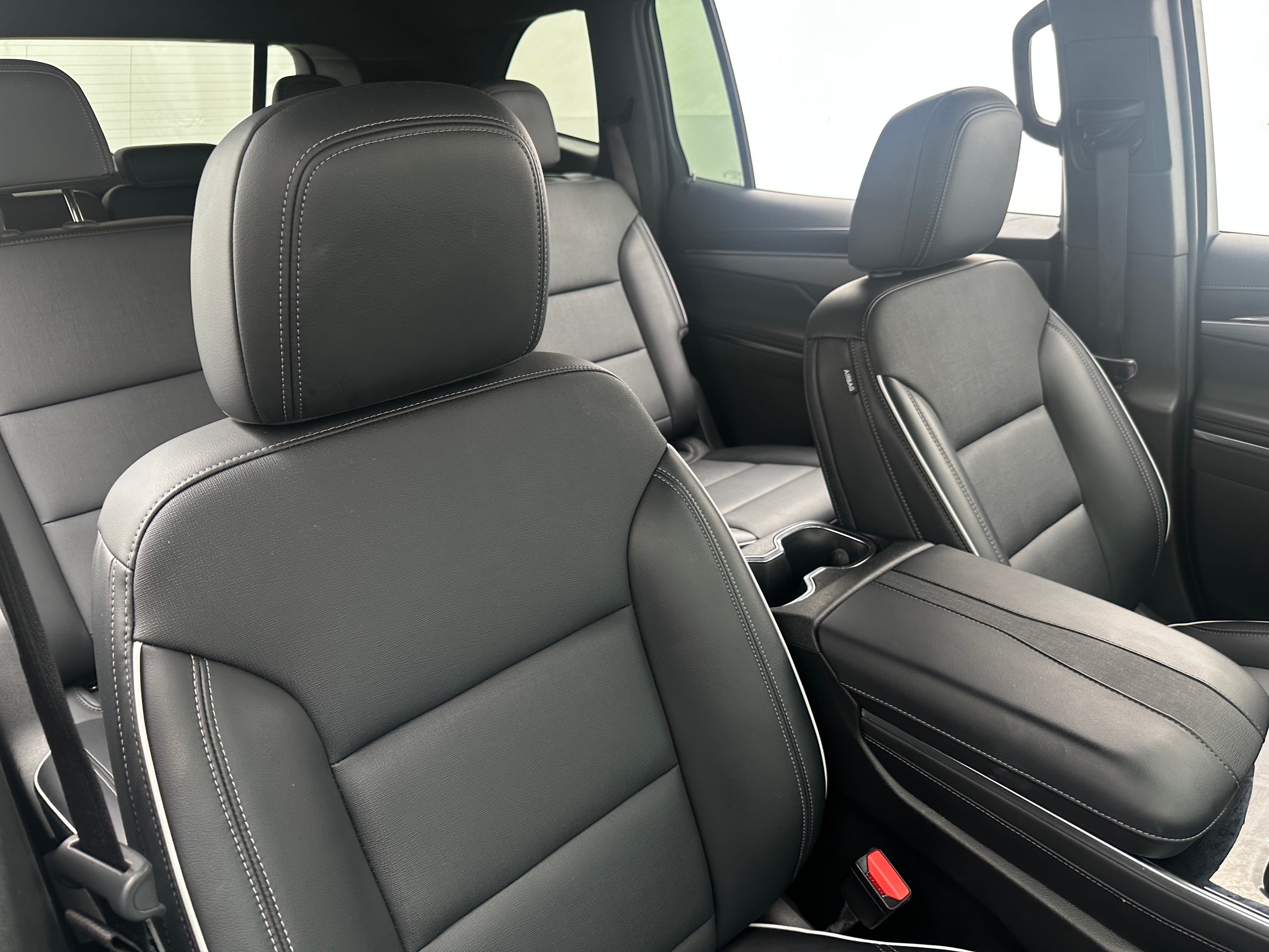 buick enclave 2025 5GAEVARS2SJ179304 image buick enclave 2025 5GAEVARS2SJ179304 image