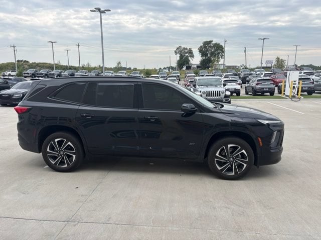 buick enclave 2025 5GAERBRS6SJ128432 image buick enclave 2025 5GAERBRS6SJ128432 image
