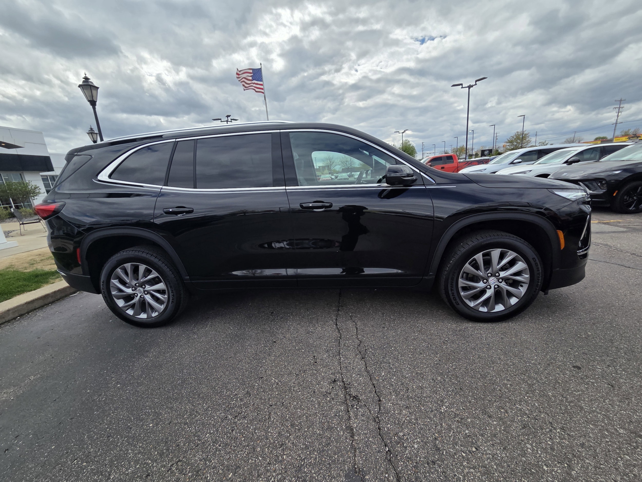 buick enclave 2025 5GAERARS9SJ306795 image buick enclave 2025 5GAERARS9SJ306795 image