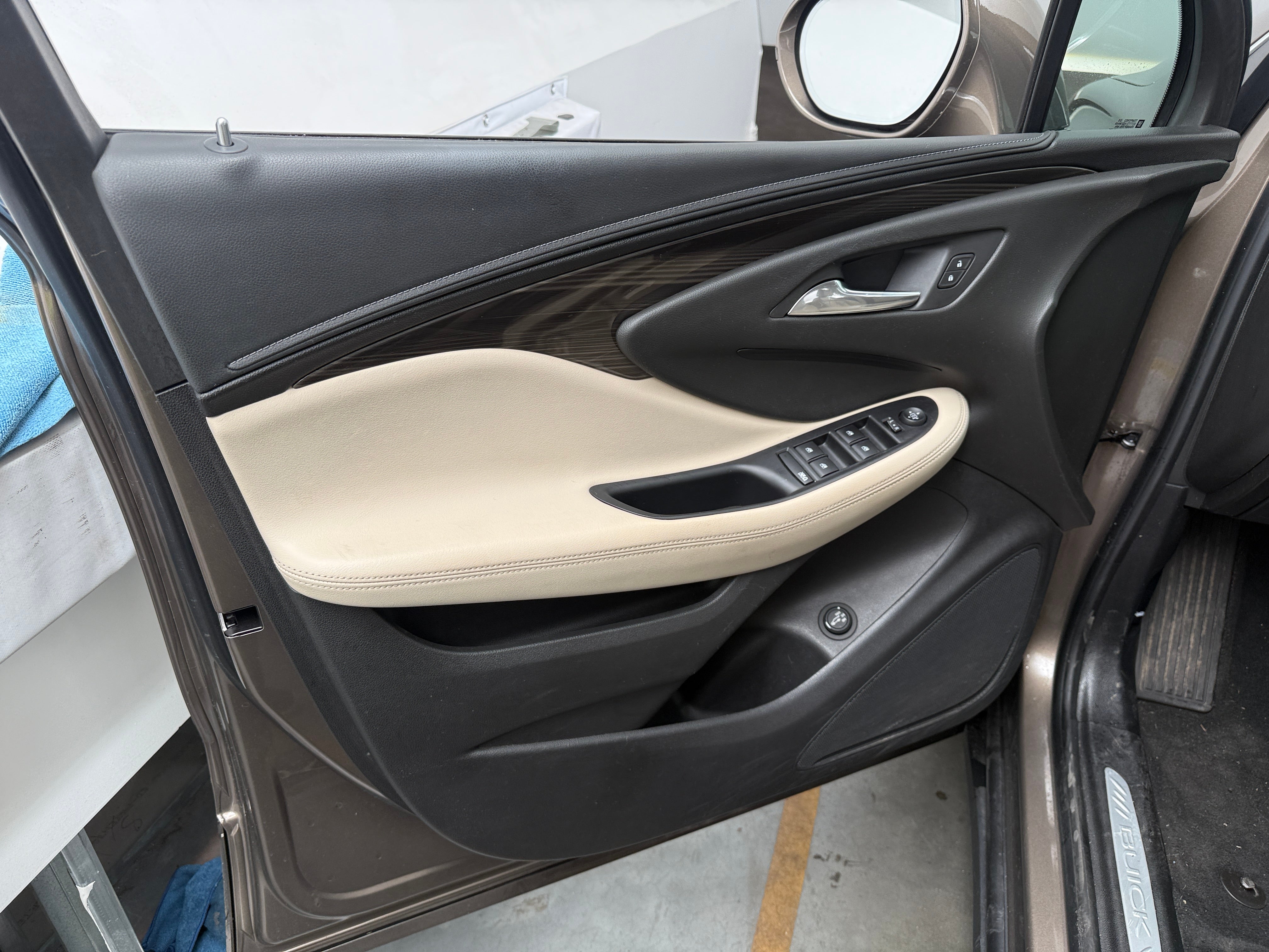 buick envision 2019 LRBFXBSAXKD106361 image buick envision 2019 LRBFXBSAXKD106361 image