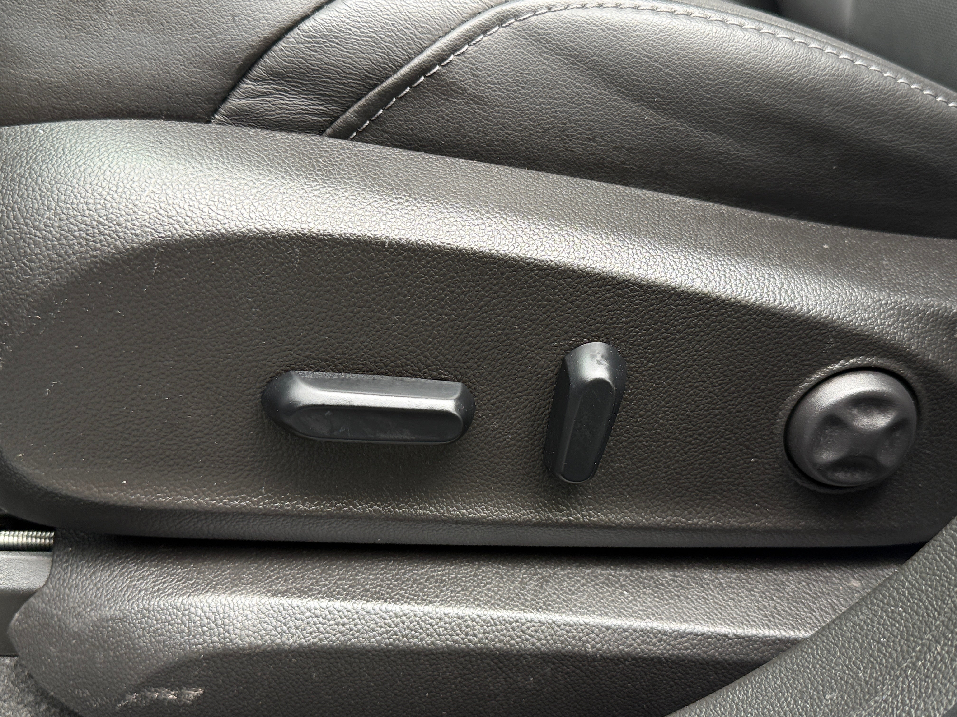 buick envision 2019 LRBFX2SA1KD011266 image buick envision 2019 LRBFX2SA1KD011266 image