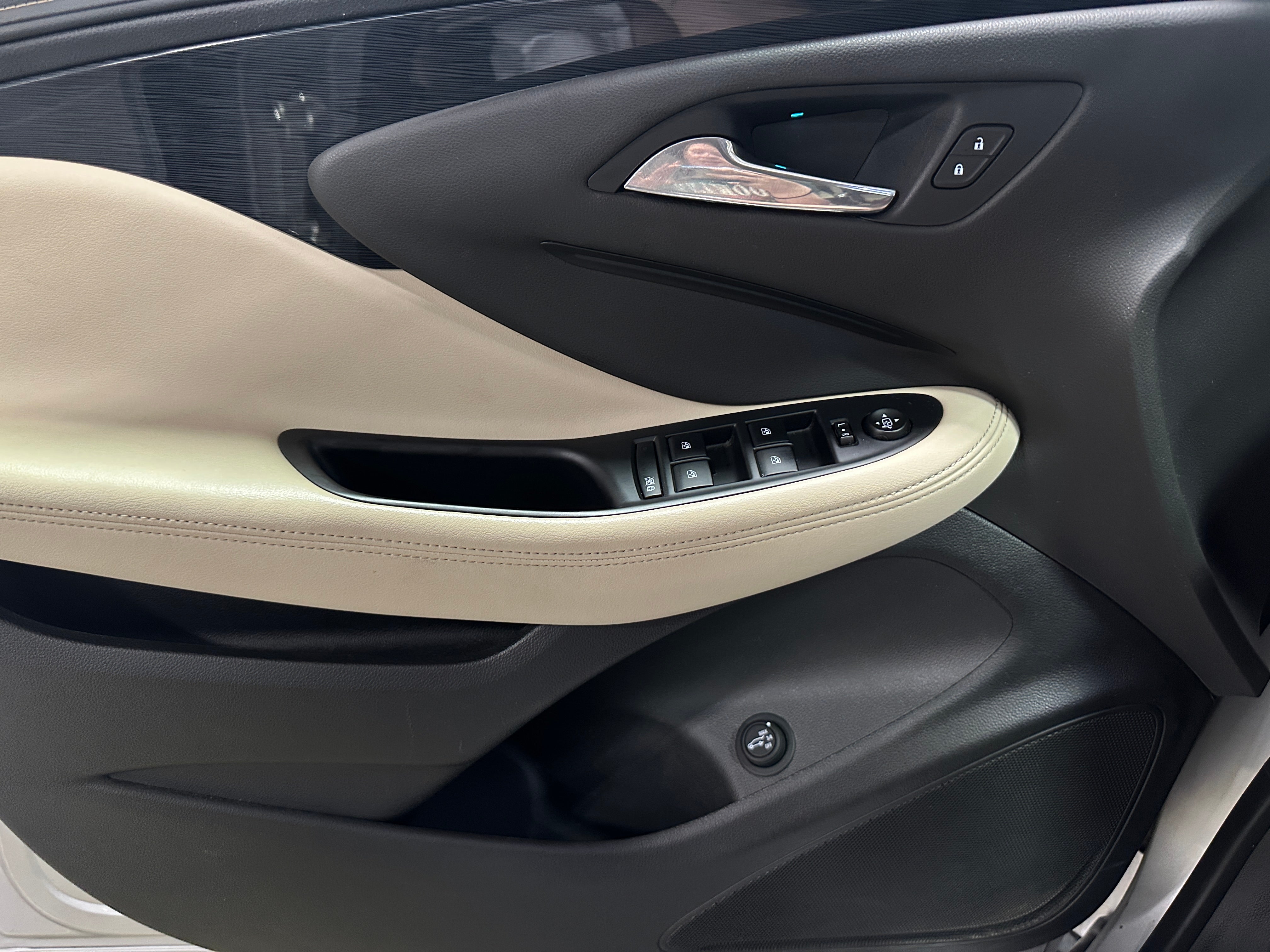 buick envision 2017 LRBFXASA1HD150350 image buick envision 2017 LRBFXASA1HD150350 image