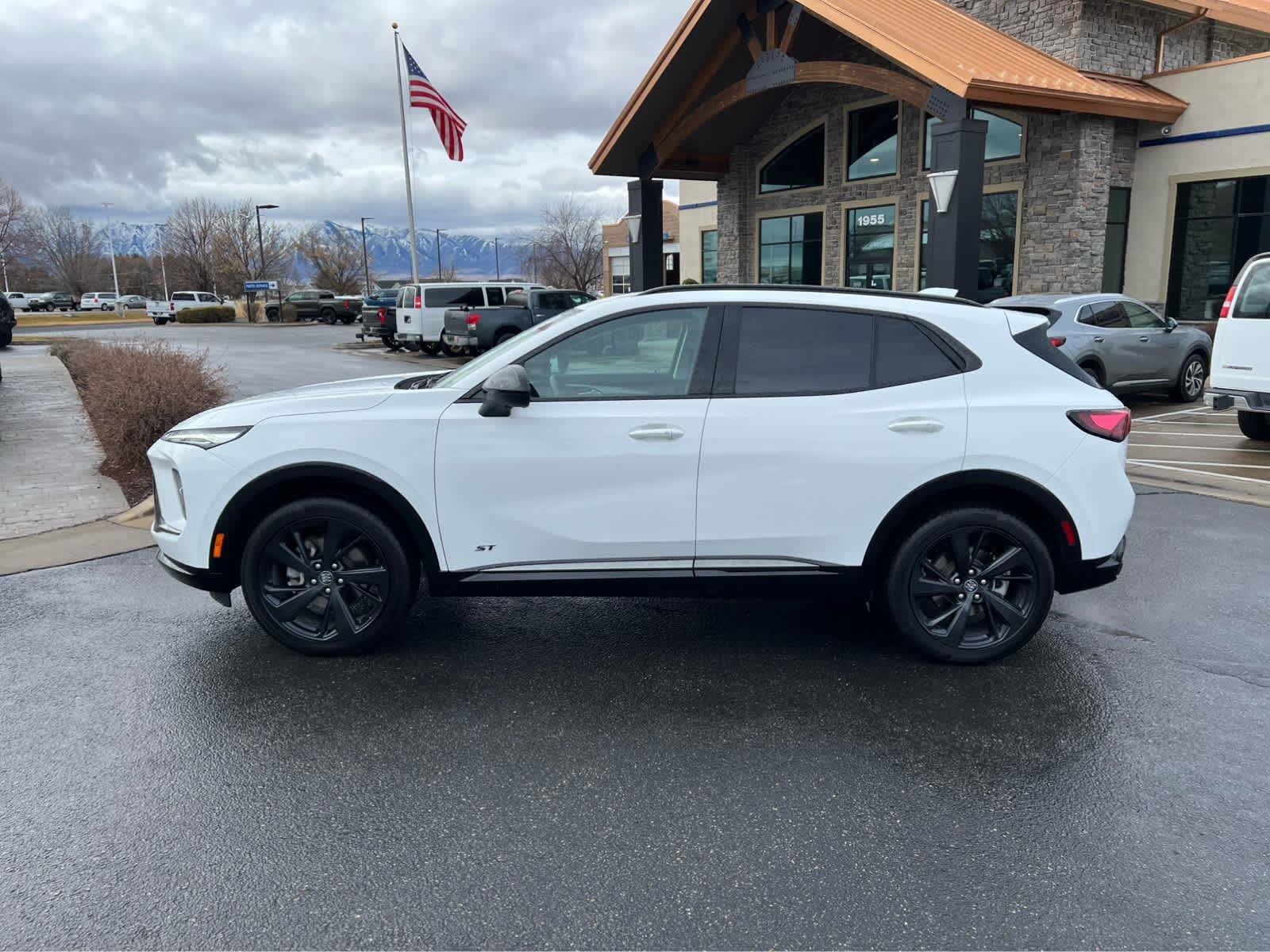buick envision 2025 LRBFZLE42SD074091 image buick envision 2025 LRBFZLE42SD074091 image