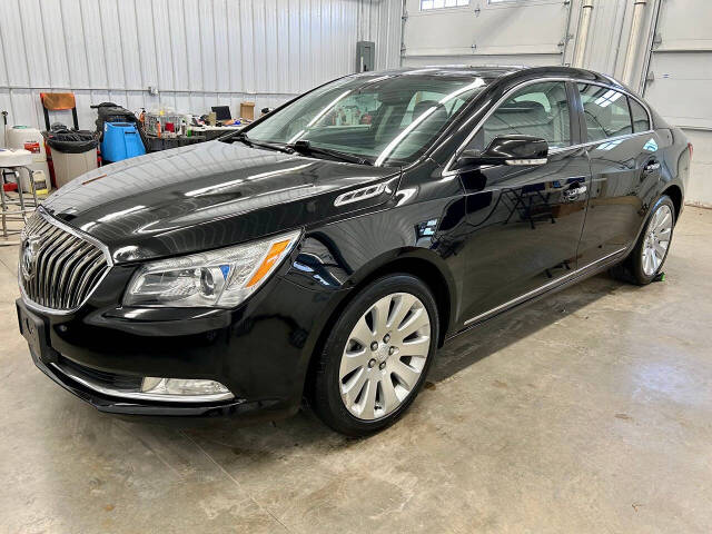 buick lacrosse 2016 1G4GC5G3XGF224947 image