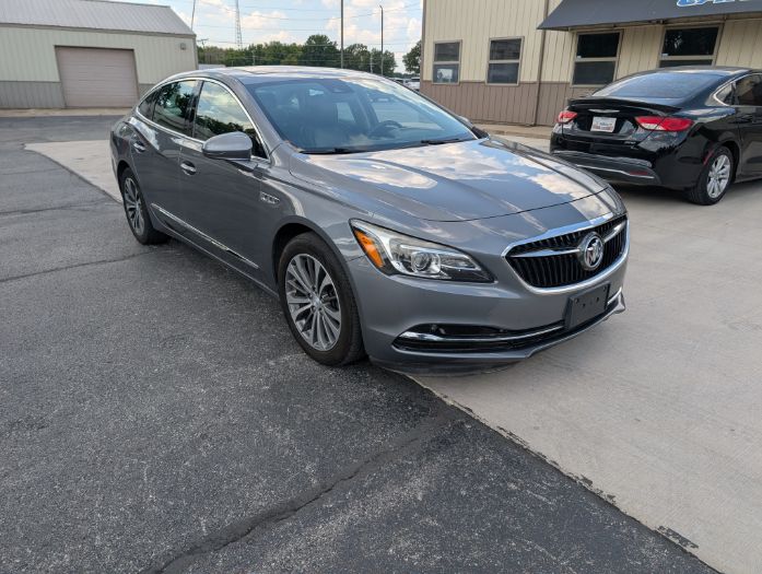 buick lacrosse 2018 1G4ZR5SS0JU131685 image buick lacrosse 2018 1G4ZR5SS0JU131685 image