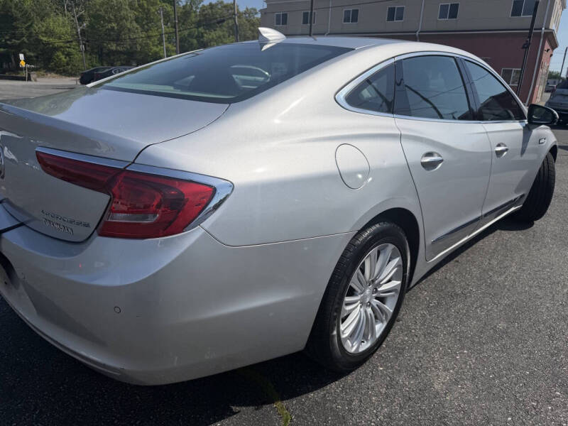 buick lacrosse 2018 1G4ZP5SZ8JU127905 image buick lacrosse 2018 1G4ZP5SZ8JU127905 image