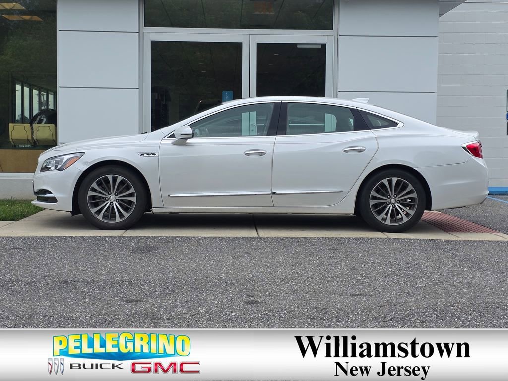 buick lacrosse 2017 1G4ZP5SS3HU136105 image buick lacrosse 2017 1G4ZP5SS3HU136105 image