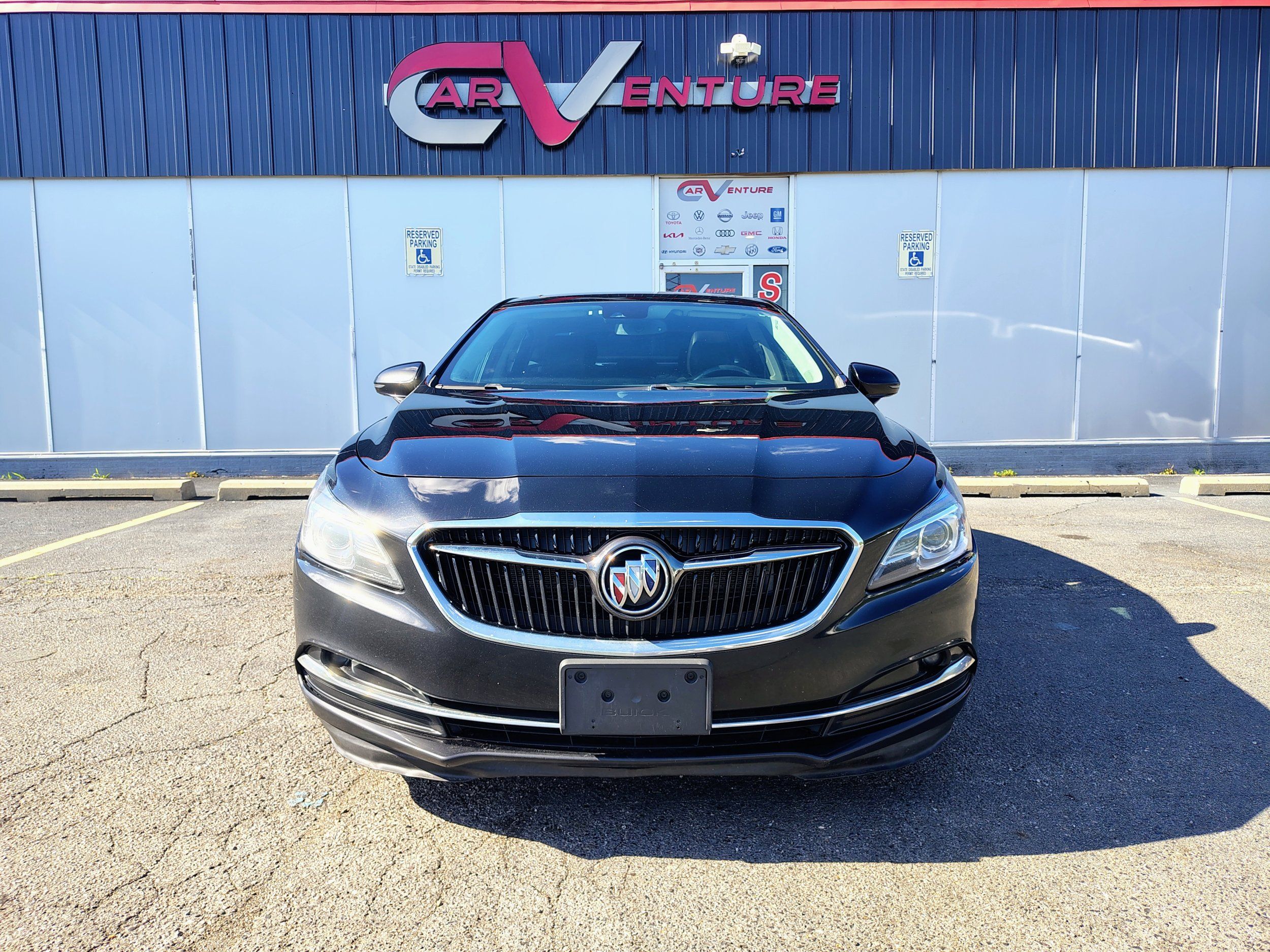 buick lacrosse 2017 1G4ZR5SS7HU135548 image buick lacrosse 2017 1G4ZR5SS7HU135548 image