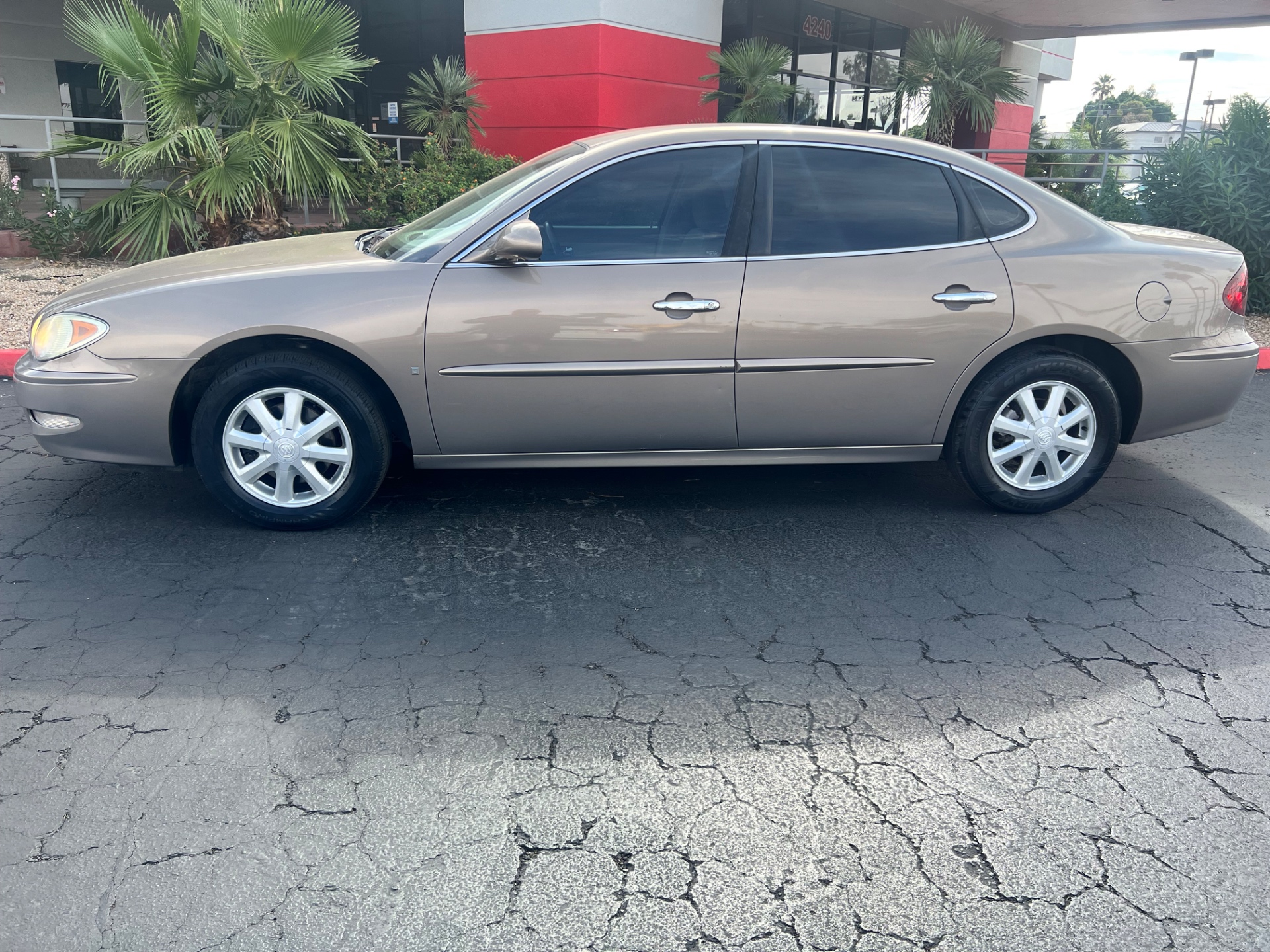 buick lacrosse 2006 2G4WD582161243052 image buick lacrosse 2006 2G4WD582161243052 image