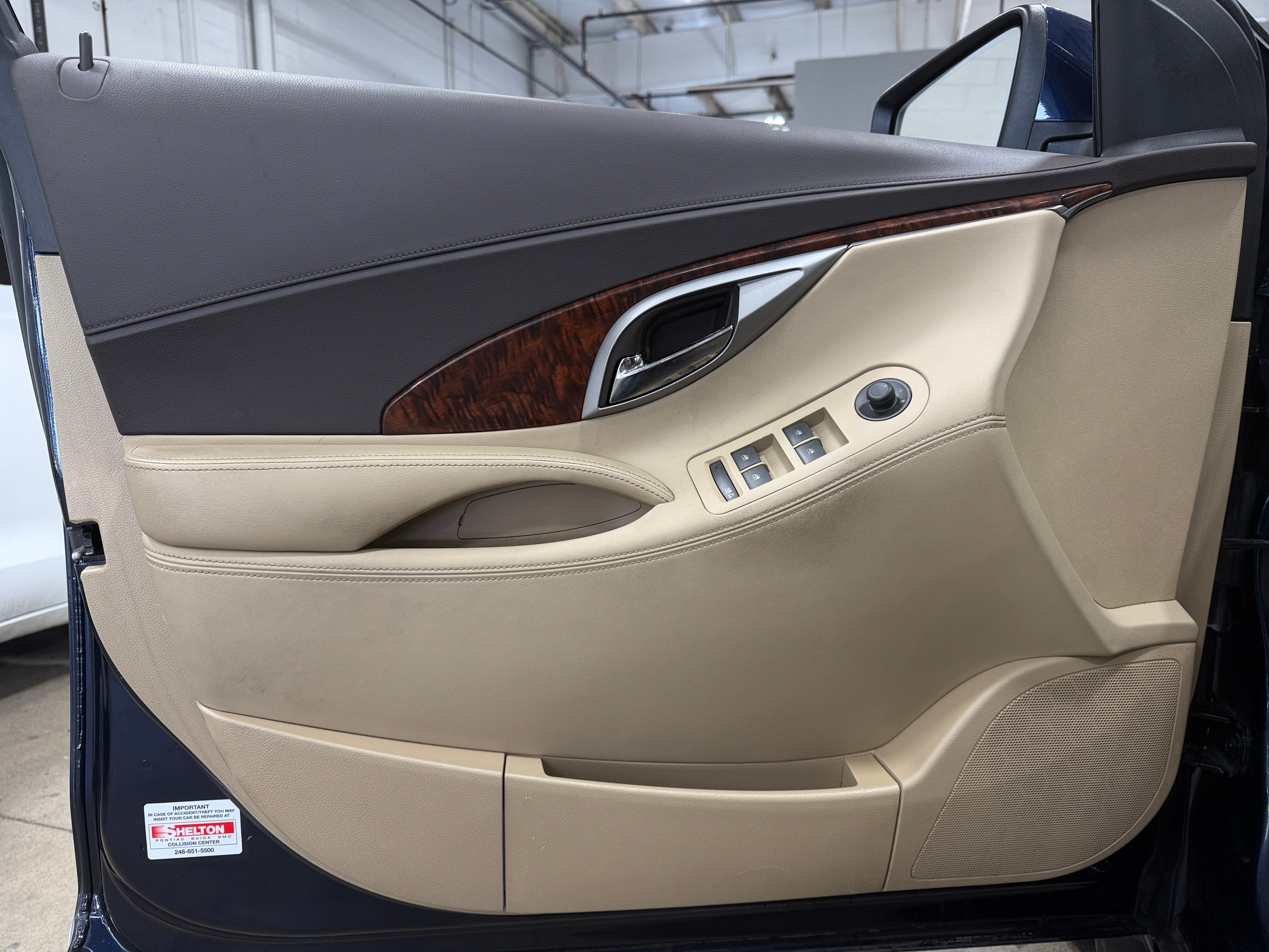 buick lacrosse 2010 1G4GC5EG2AF287988 image buick lacrosse 2010 1G4GC5EG2AF287988 image