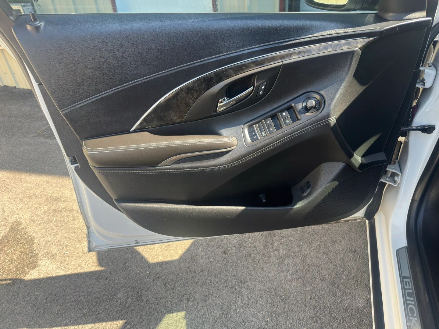 buick lacrosse 2014 1G4GB5G31EF101831 image buick lacrosse 2014 1G4GB5G31EF101831 image