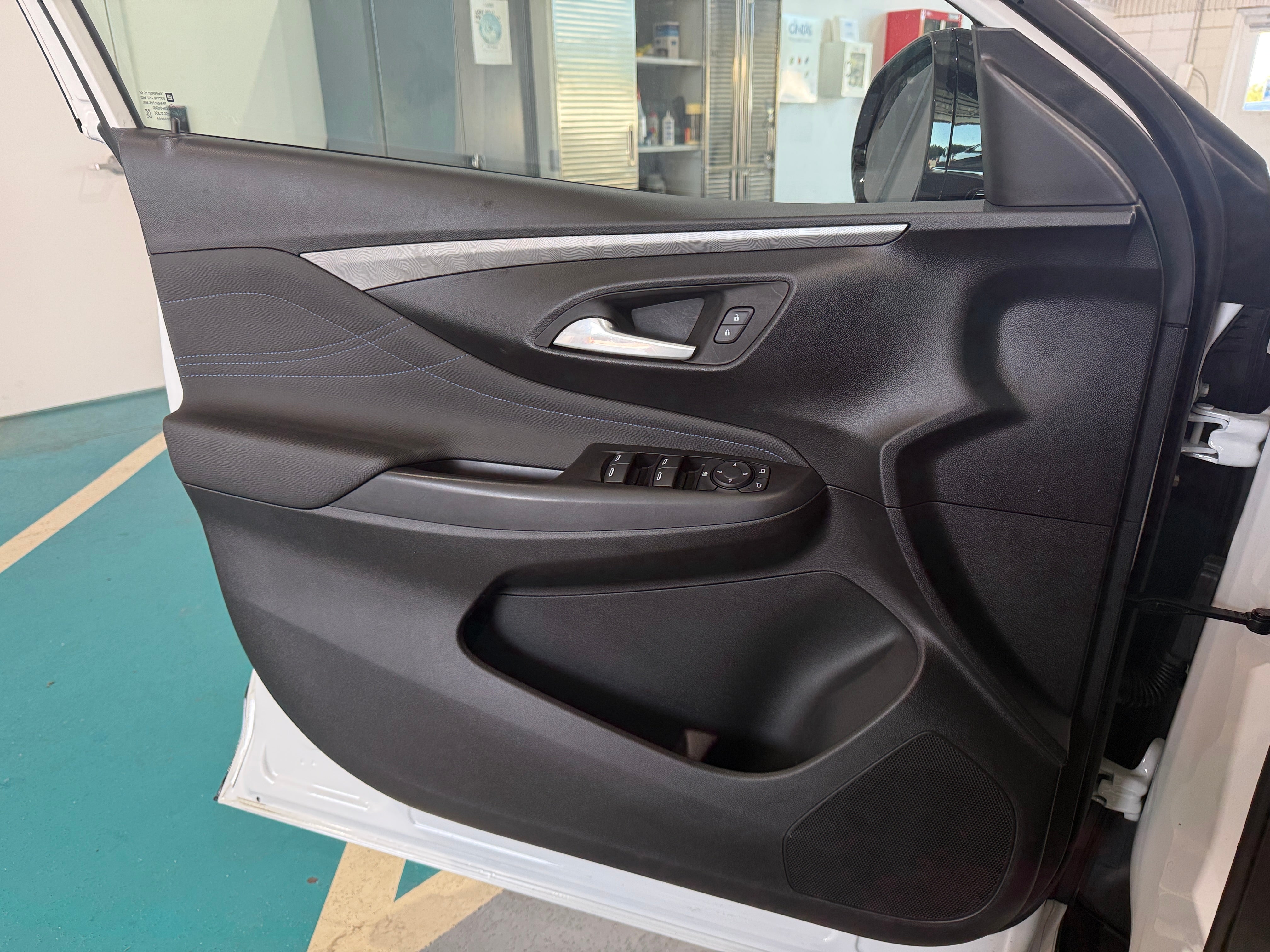 buick envista 2025 KL47LBEP3SB221214 image buick envista 2025 KL47LBEP3SB221214 image