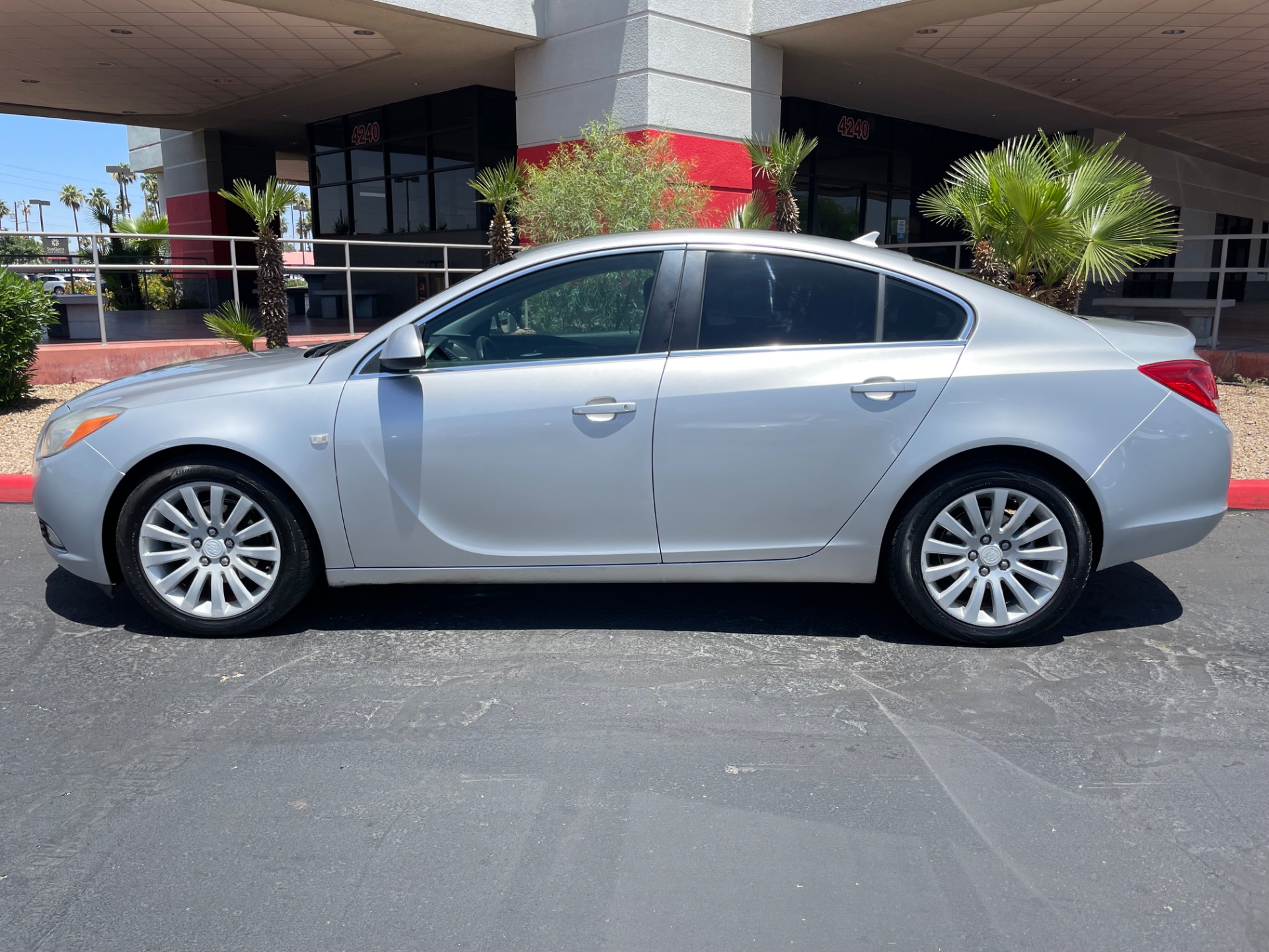 buick regal 2011 W04GS5EC9B1024667 image buick regal 2011 W04GS5EC9B1024667 image