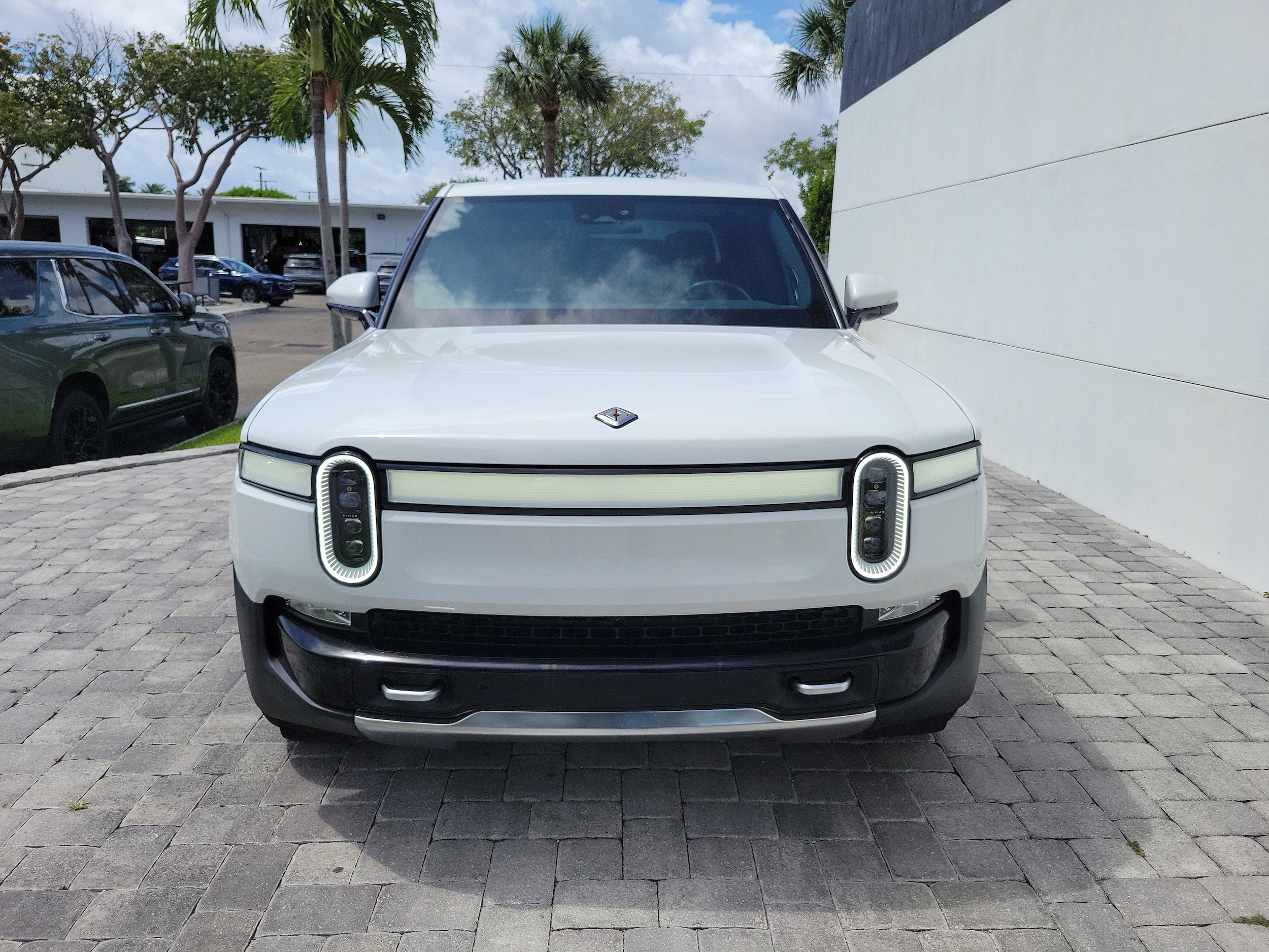 rivian r1t 2023 7FCTGAAA5PN021536 image