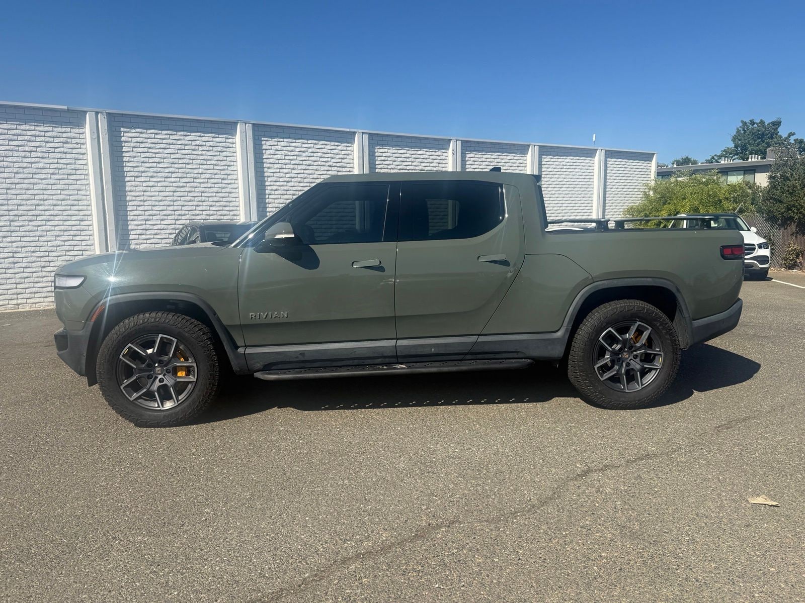 rivian r1t 2022 7FCTGAAL1NN011732 image rivian r1t 2022 7FCTGAAL1NN011732 image