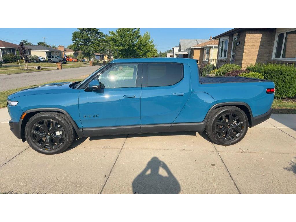 rivian r1t 2025 7FCTGBAA4SN039959 image rivian r1t 2025 7FCTGBAA4SN039959 image