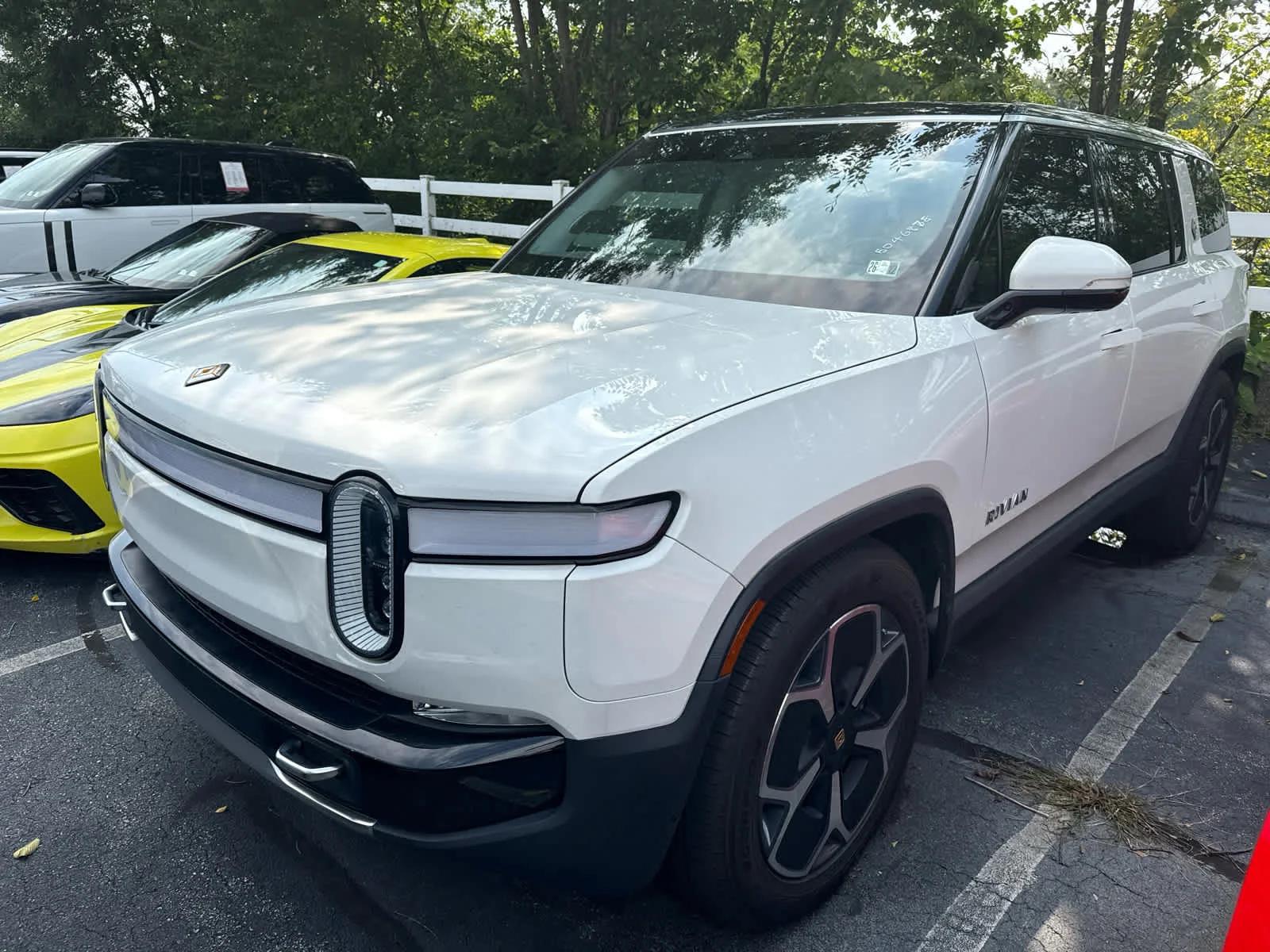 rivian r1s 2023 7PDSGBBA7PN023755 image rivian r1s 2023 7PDSGBBA7PN023755 image