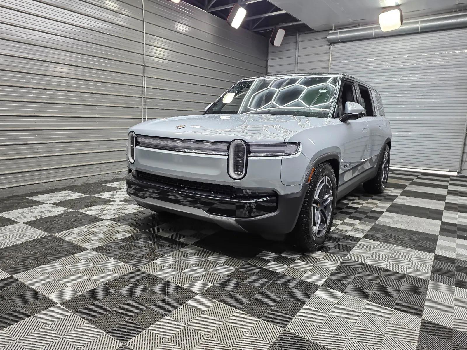 rivian r1s 2026 7PDSGGBA9TN085214 image rivian r1s 2026 7PDSGGBA9TN085214 image