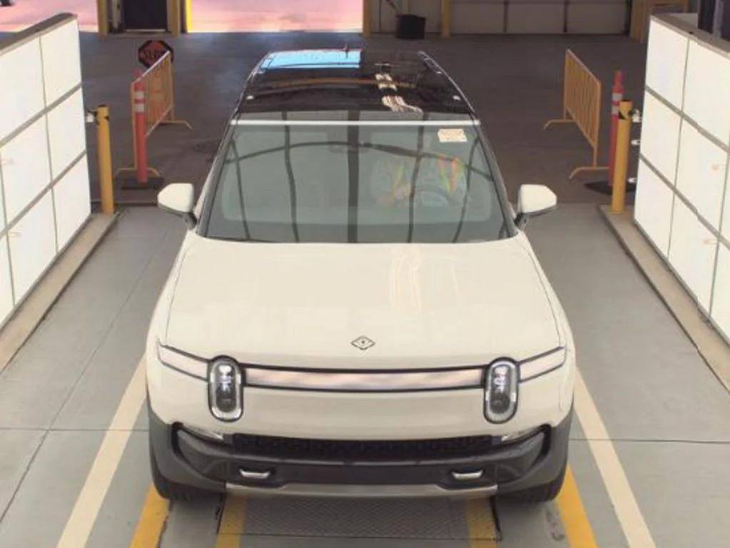 rivian r1s 2024 7PDSGABA4RN039831 image rivian r1s 2024 7PDSGABA4RN039831 image