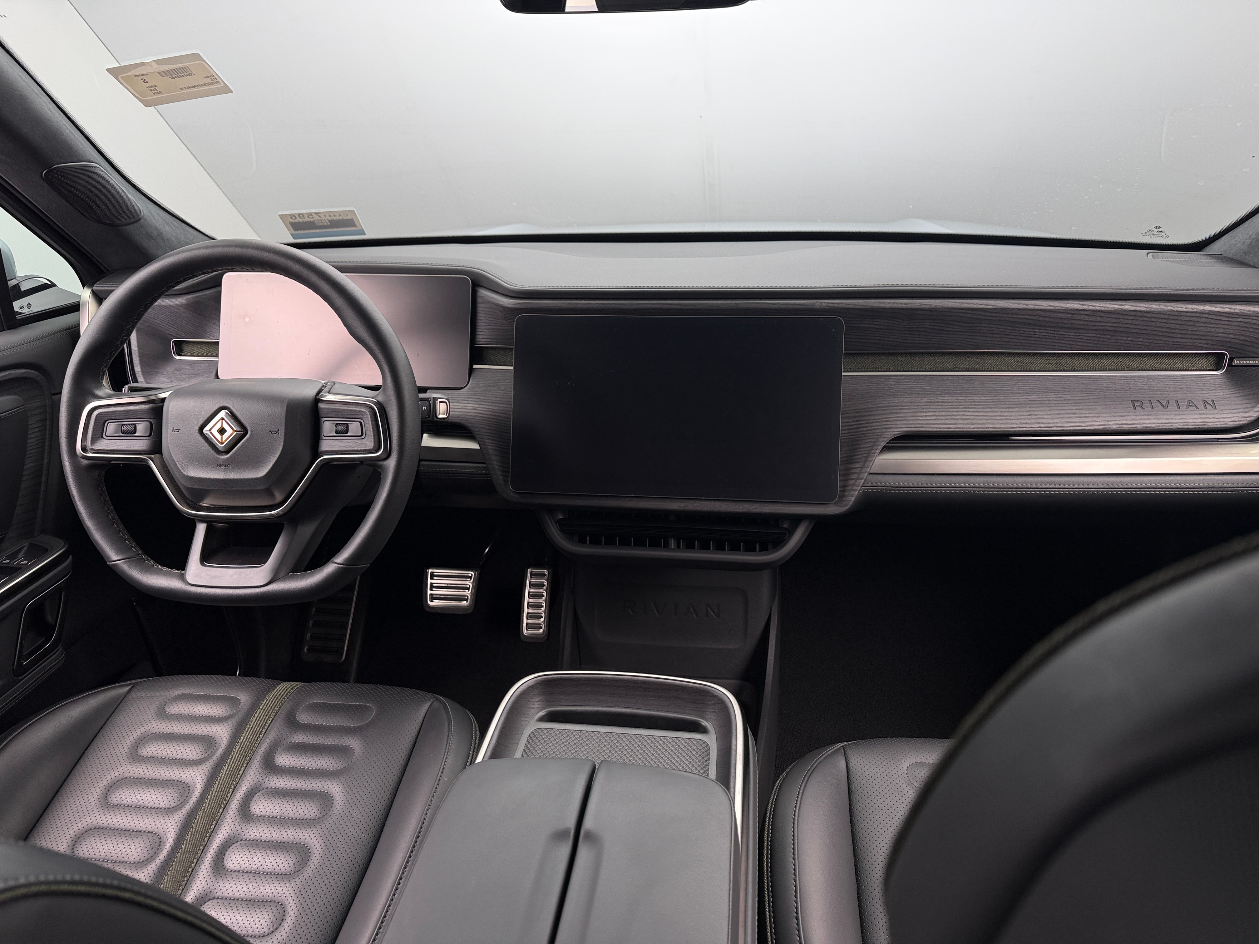 rivian r1s 2024 7PDSGCBA2RN045316 image rivian r1s 2024 7PDSGCBA2RN045316 image