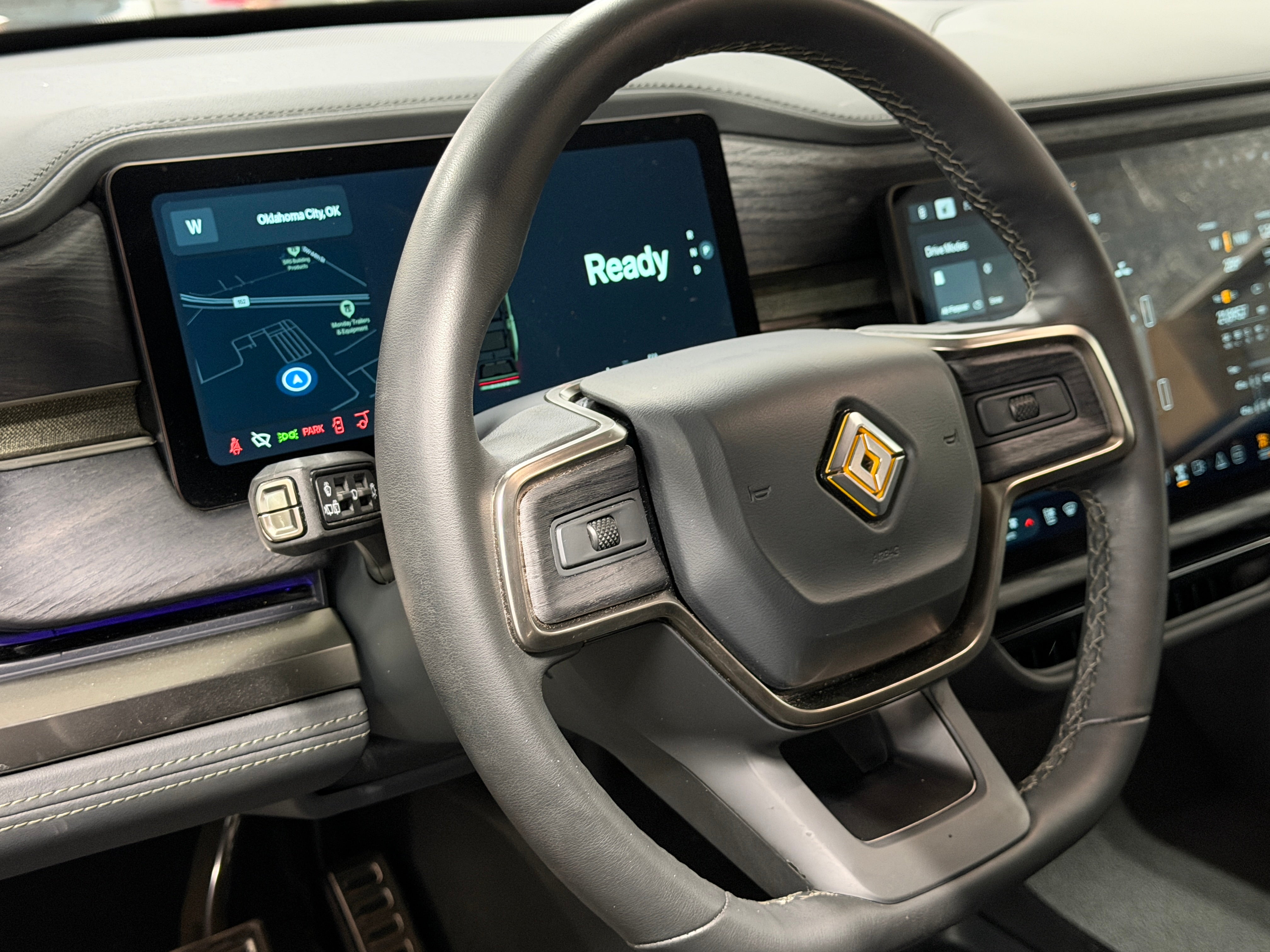 rivian r1s 2024 7PDSGCBA0RN041605 image rivian r1s 2024 7PDSGCBA0RN041605 image