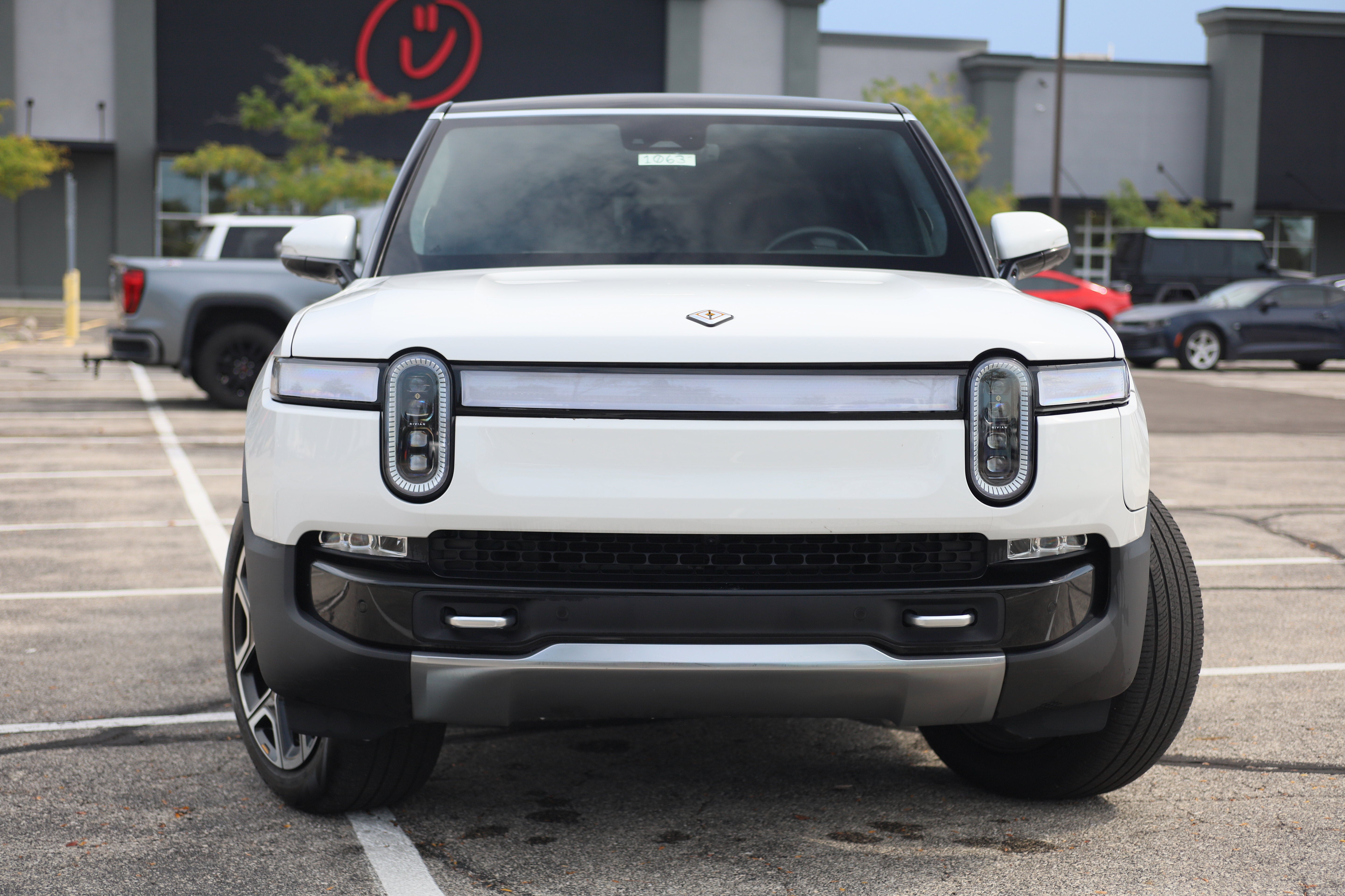 rivian r1s 2022 7PDSGABLXNN001063 image rivian r1s 2022 7PDSGABLXNN001063 image