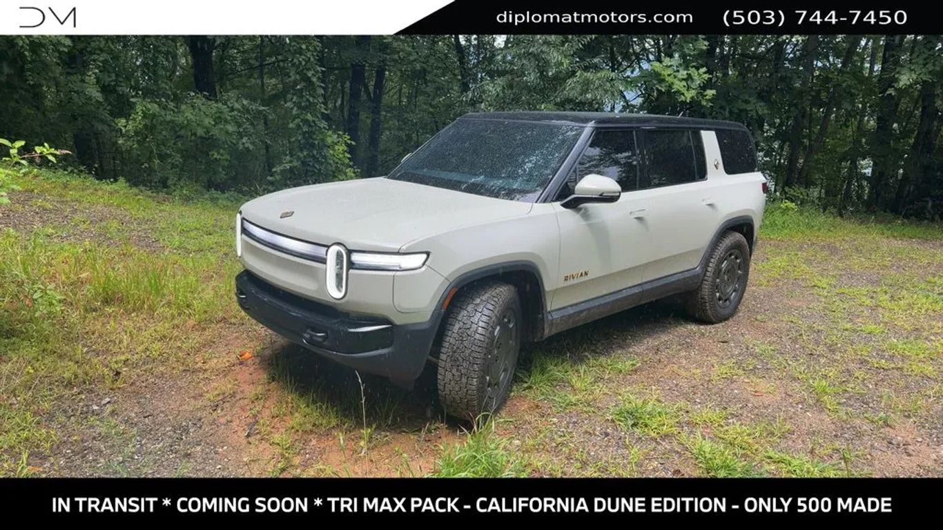 rivian r1s 2025 7PDSGCBA4SN070708 image rivian r1s 2025 7PDSGCBA4SN070708 image